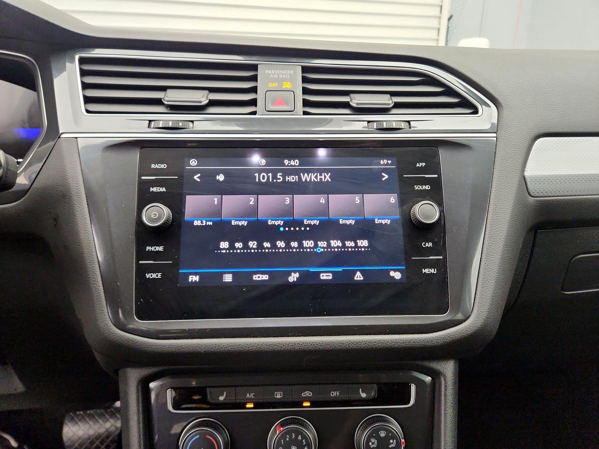Thumbnail: 2024 Volkswagen Tiguan - 15