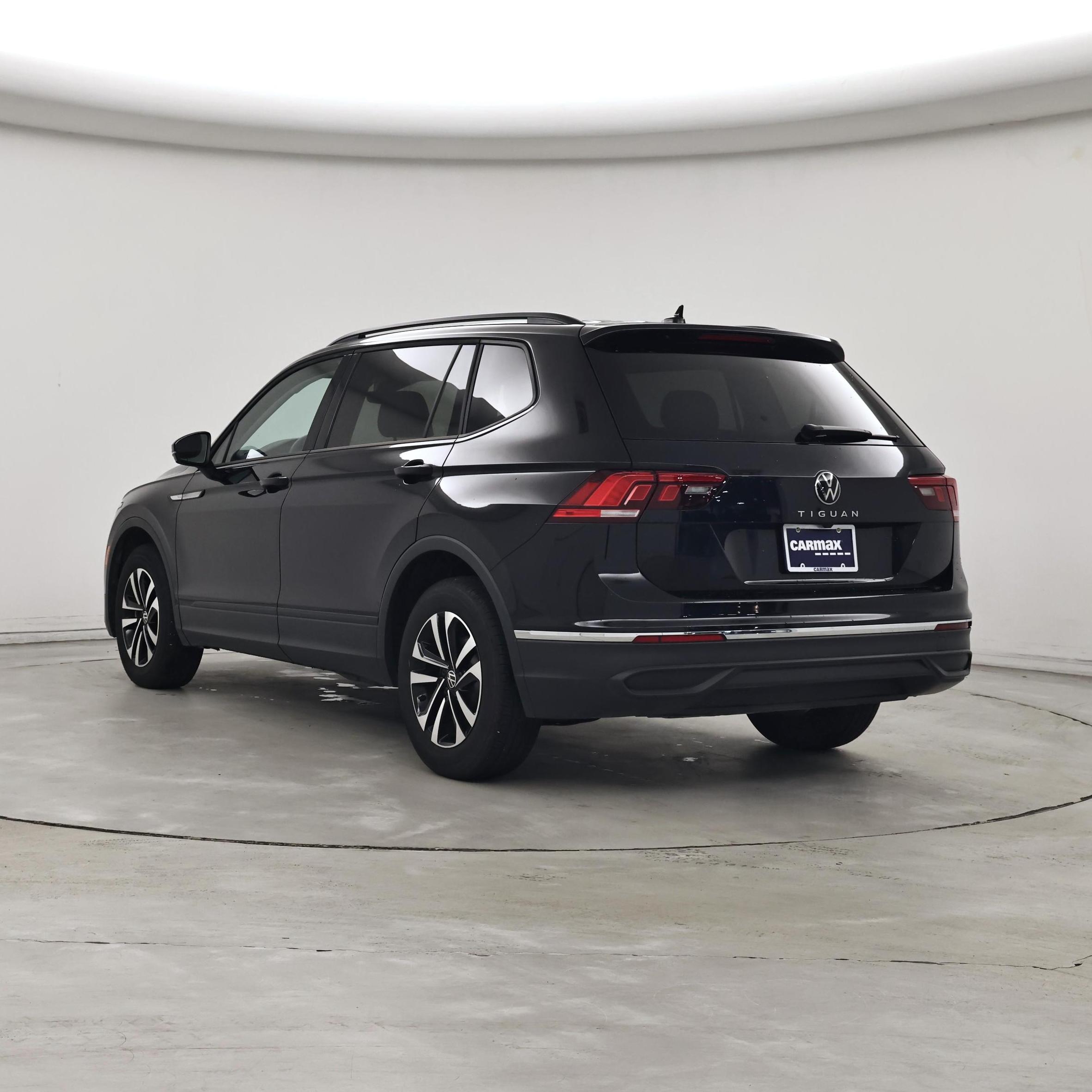 Thumbnail: 2024 Volkswagen Tiguan - 2