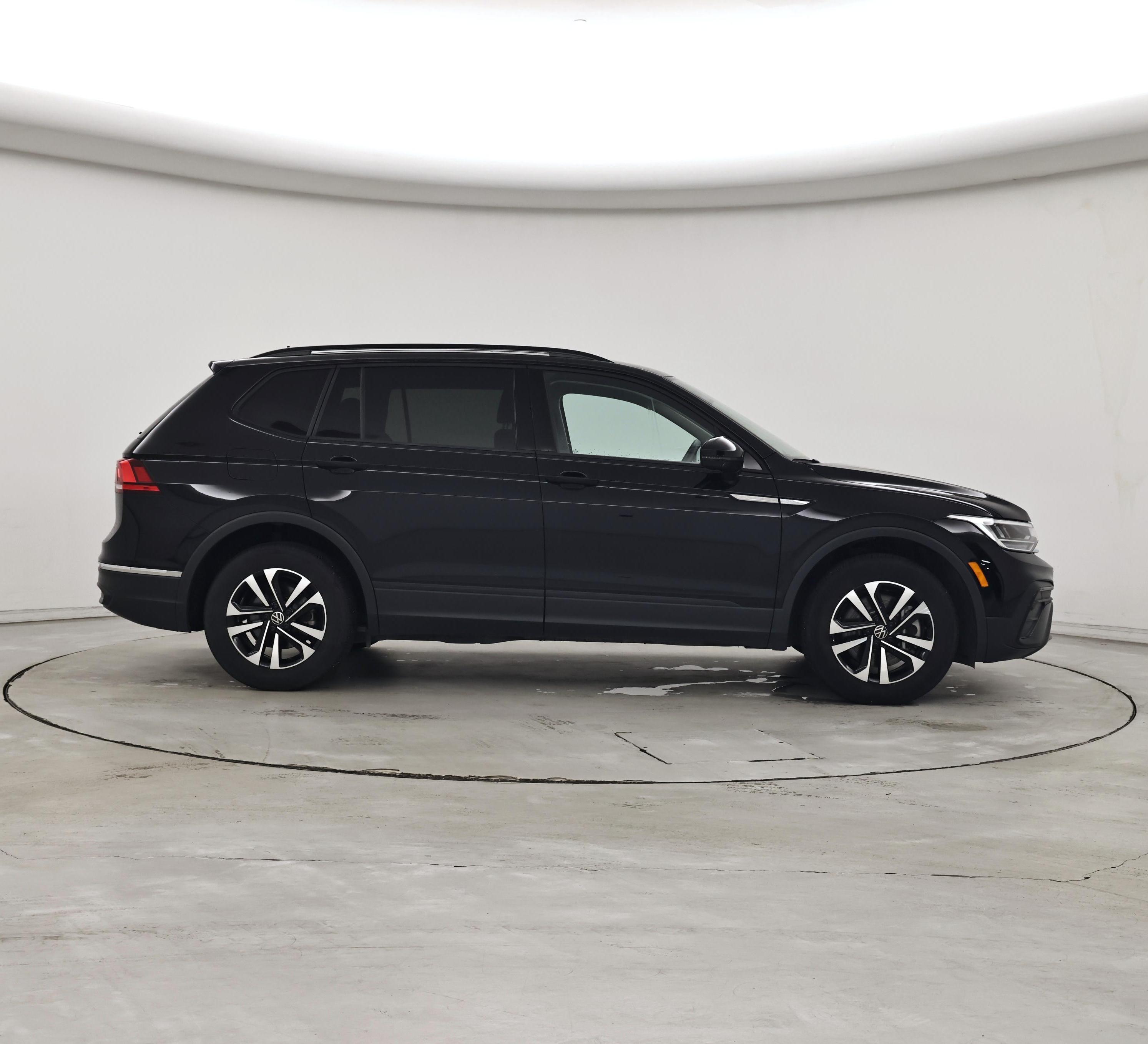 Thumbnail: 2024 Volkswagen Tiguan - 7