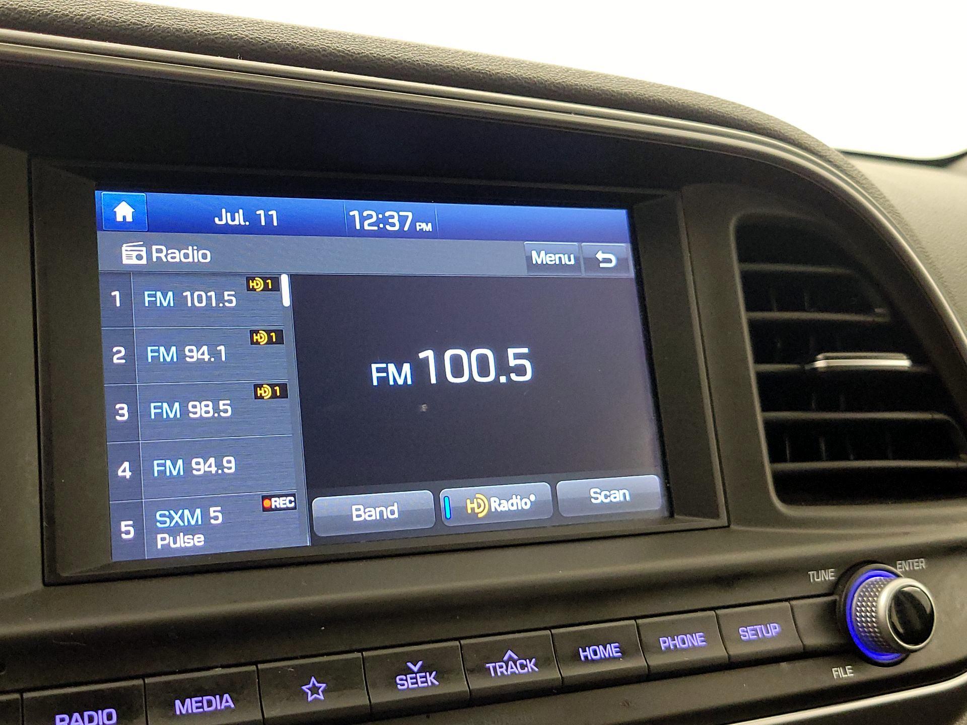 Thumbnail: 2019 Hyundai Elantra - 15