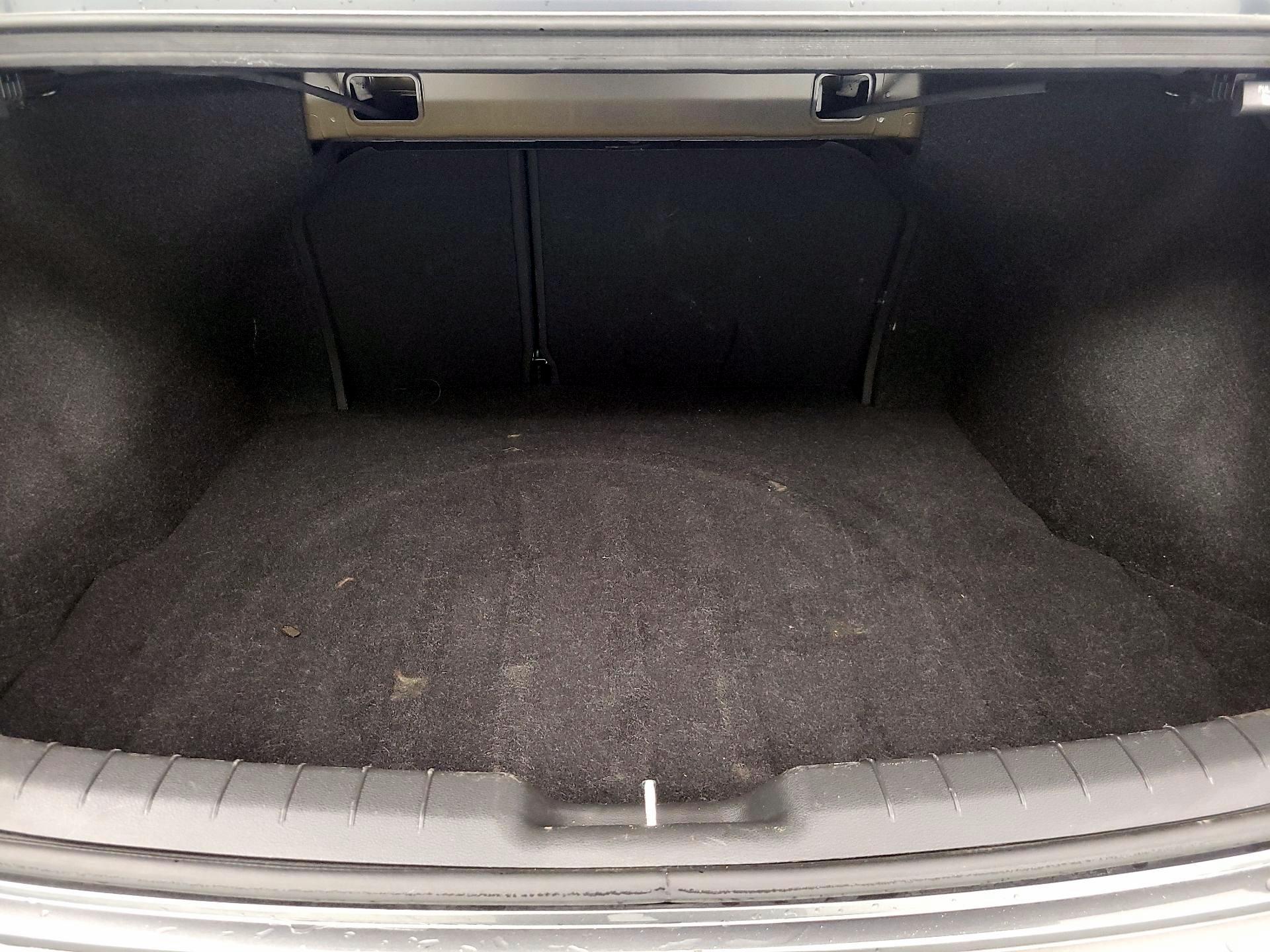 Thumbnail: 2019 Hyundai Elantra - 20