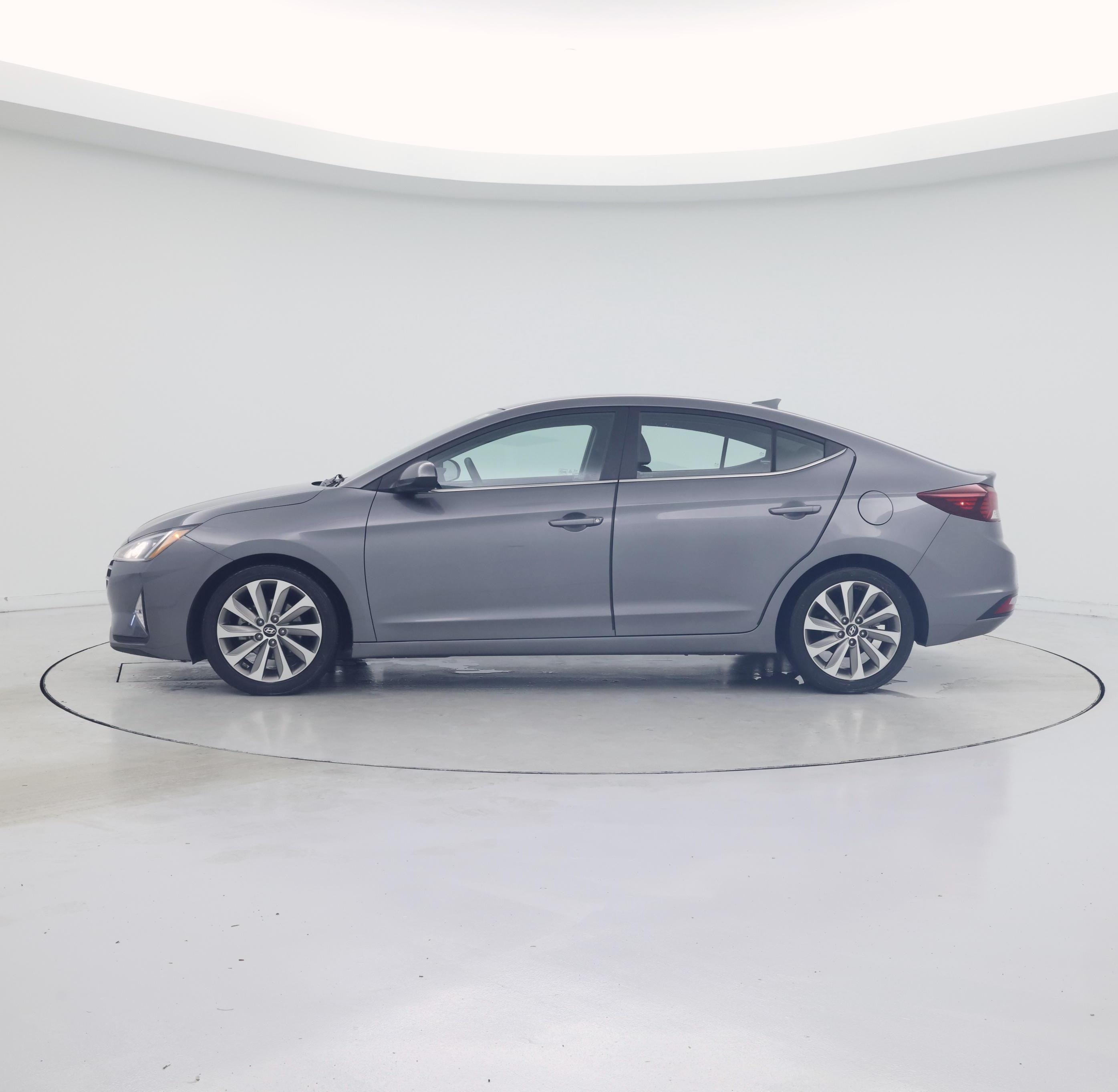 Thumbnail: 2019 Hyundai Elantra - 3
