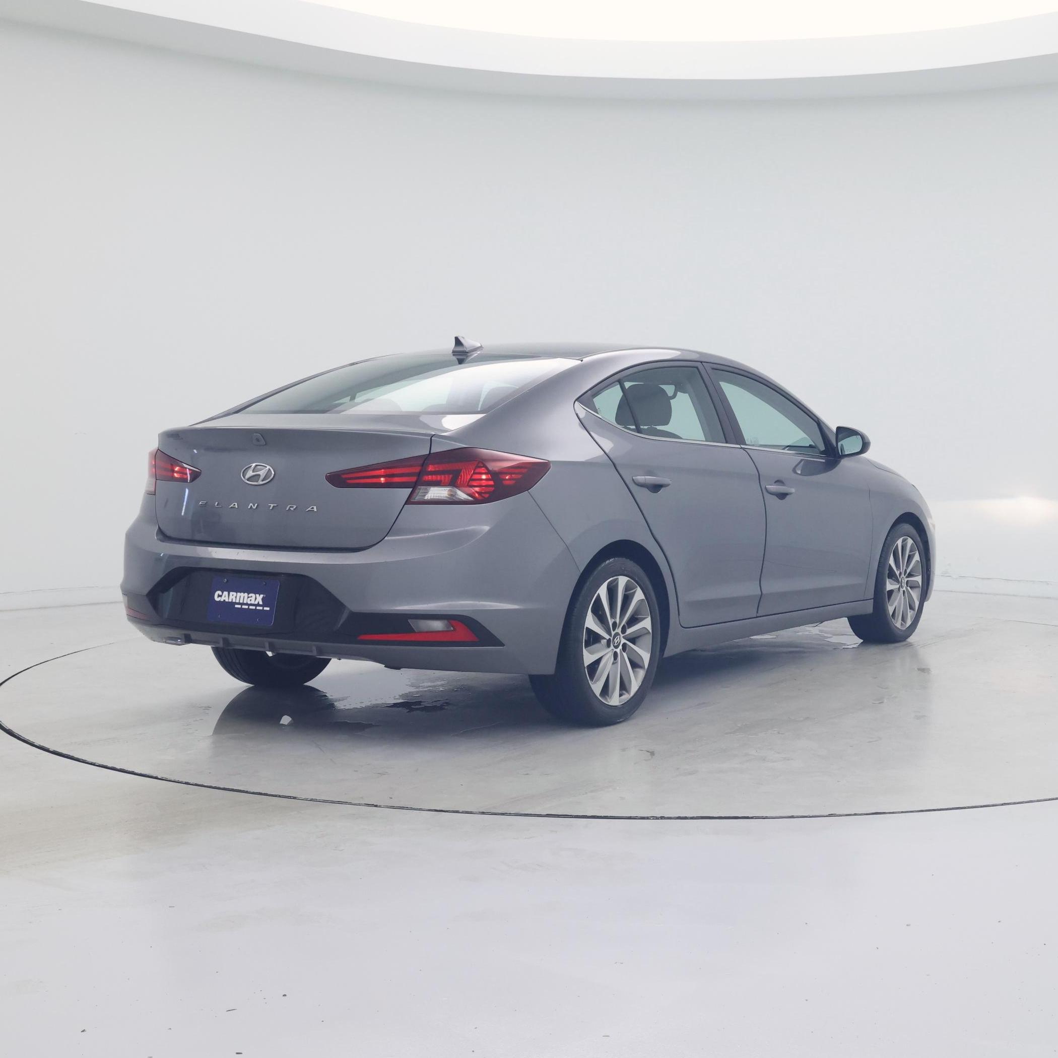 Thumbnail: 2019 Hyundai Elantra - 8