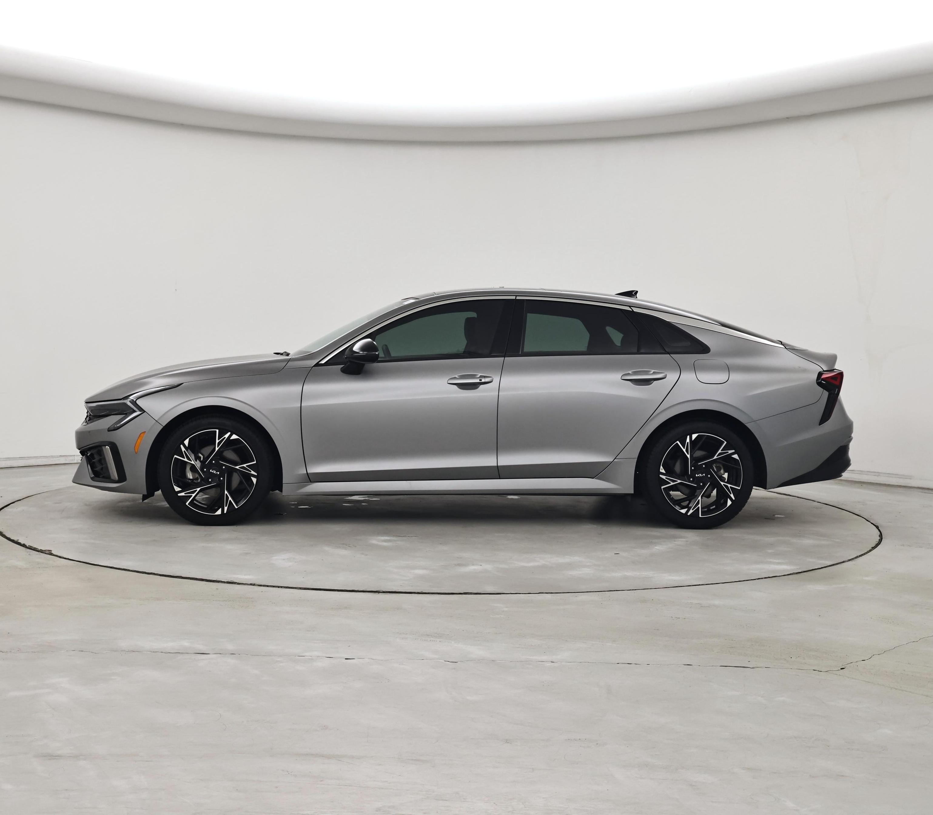 Thumbnail: 2025 Kia K5 - 3