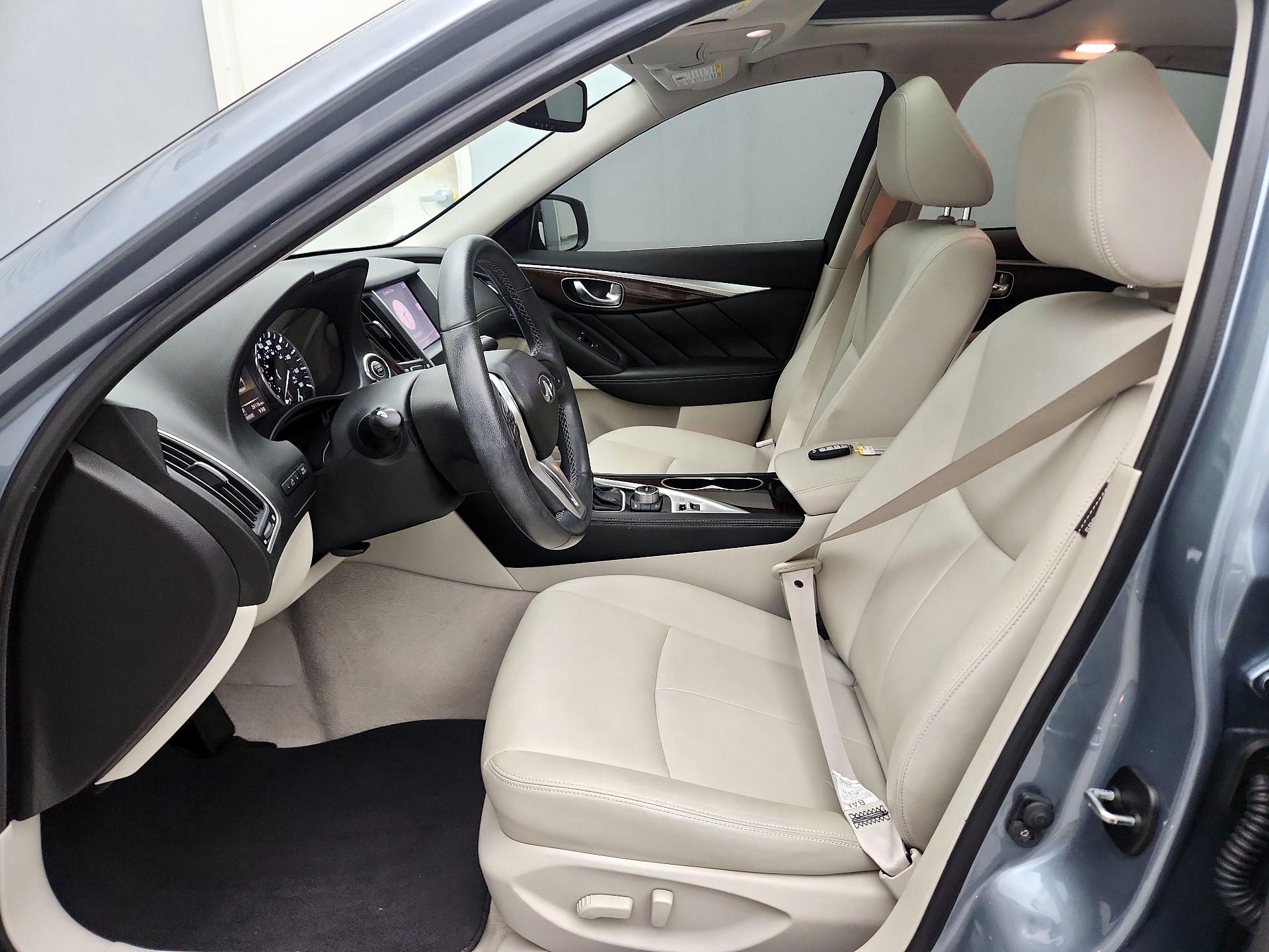 Thumbnail: 2018 INFINITI Q50 - 11