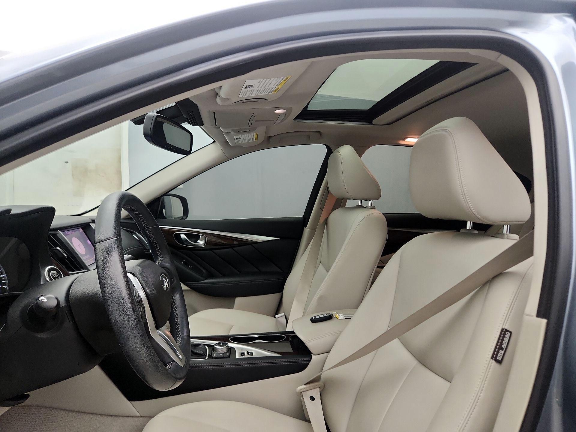 Thumbnail: 2018 INFINITI Q50 - 18