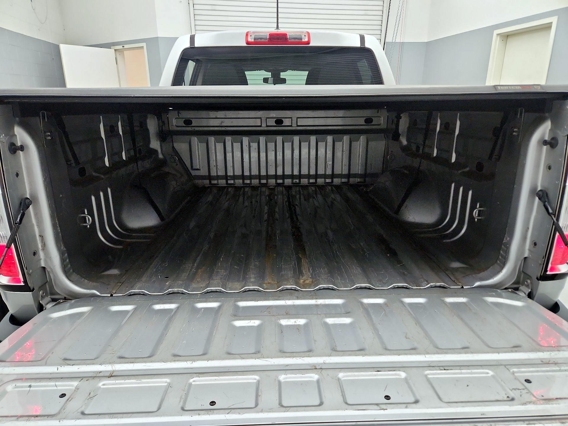 Thumbnail: 2018 GMC Canyon - 20