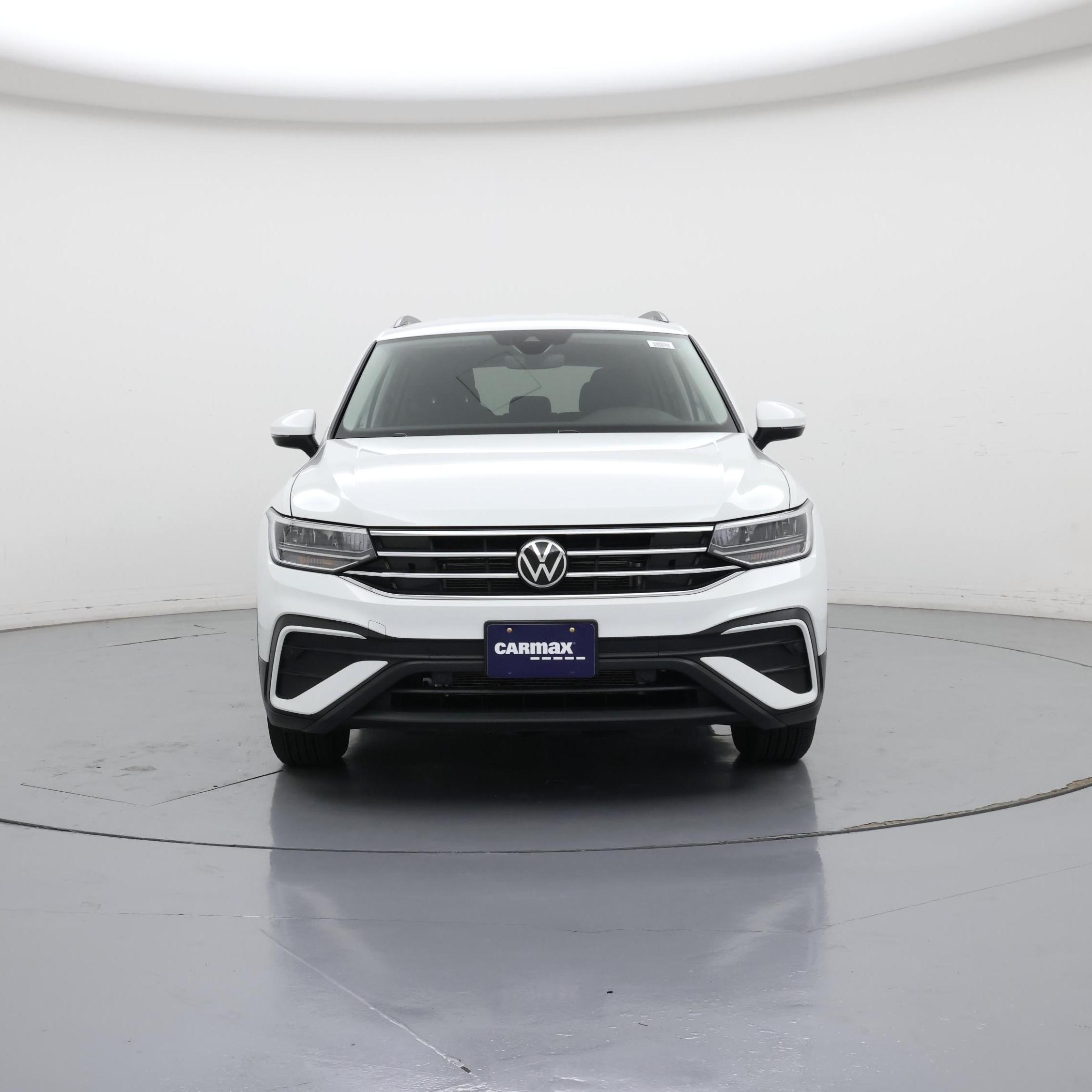 Thumbnail: 2023 Volkswagen Tiguan - 5