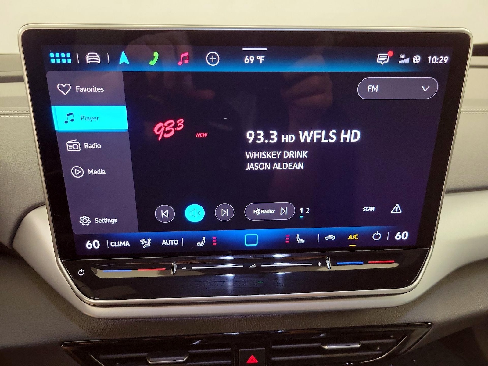 2025 Volkswagen ID.4 PRO - Photo 17