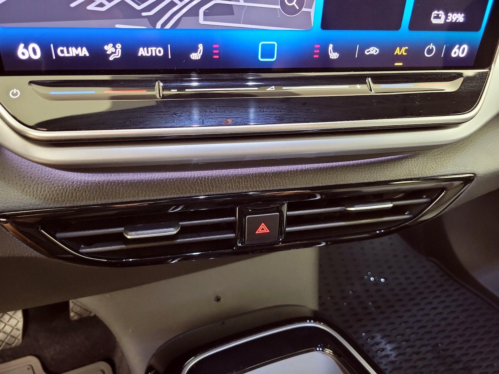 2025 Volkswagen ID.4 PRO - Photo 18