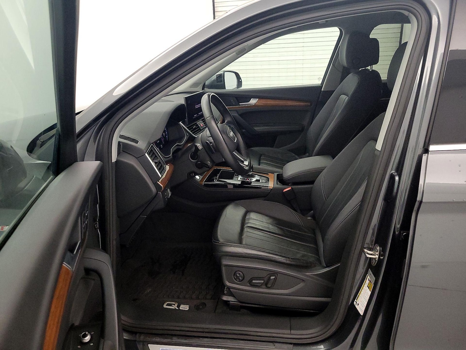 2023 Audi Q5 Premium Plus - Photo 12