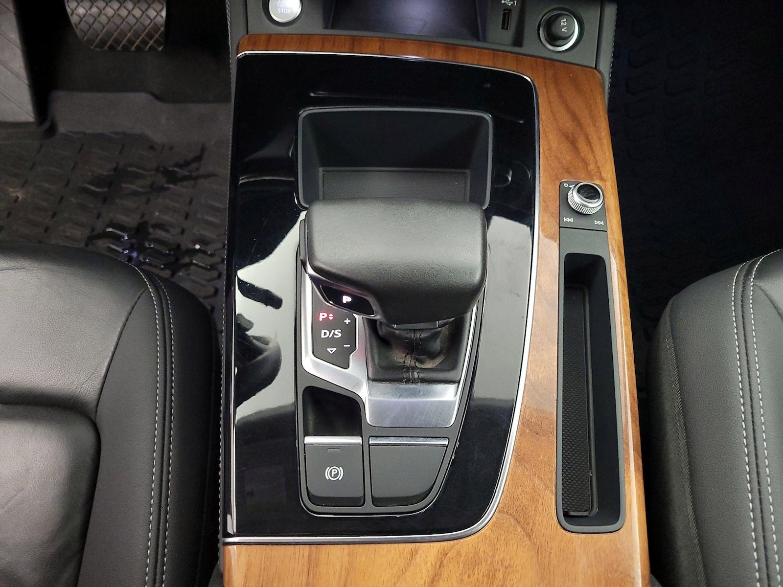 2023 Audi Q5 Premium Plus - Photo 18