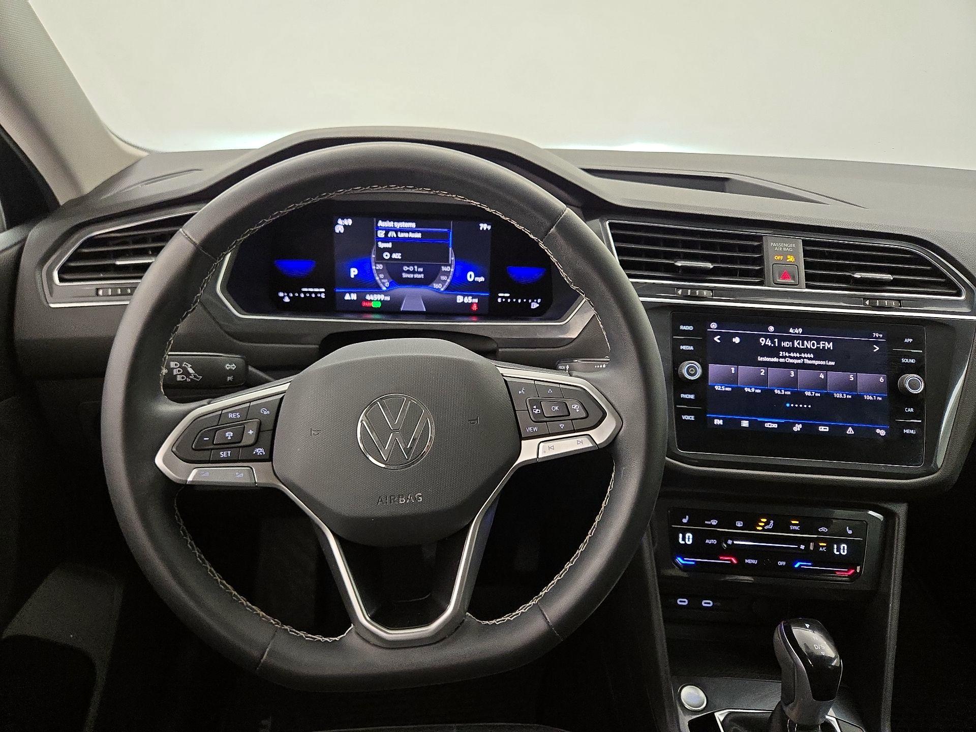 Thumbnail: 2022 Volkswagen Tiguan - 10