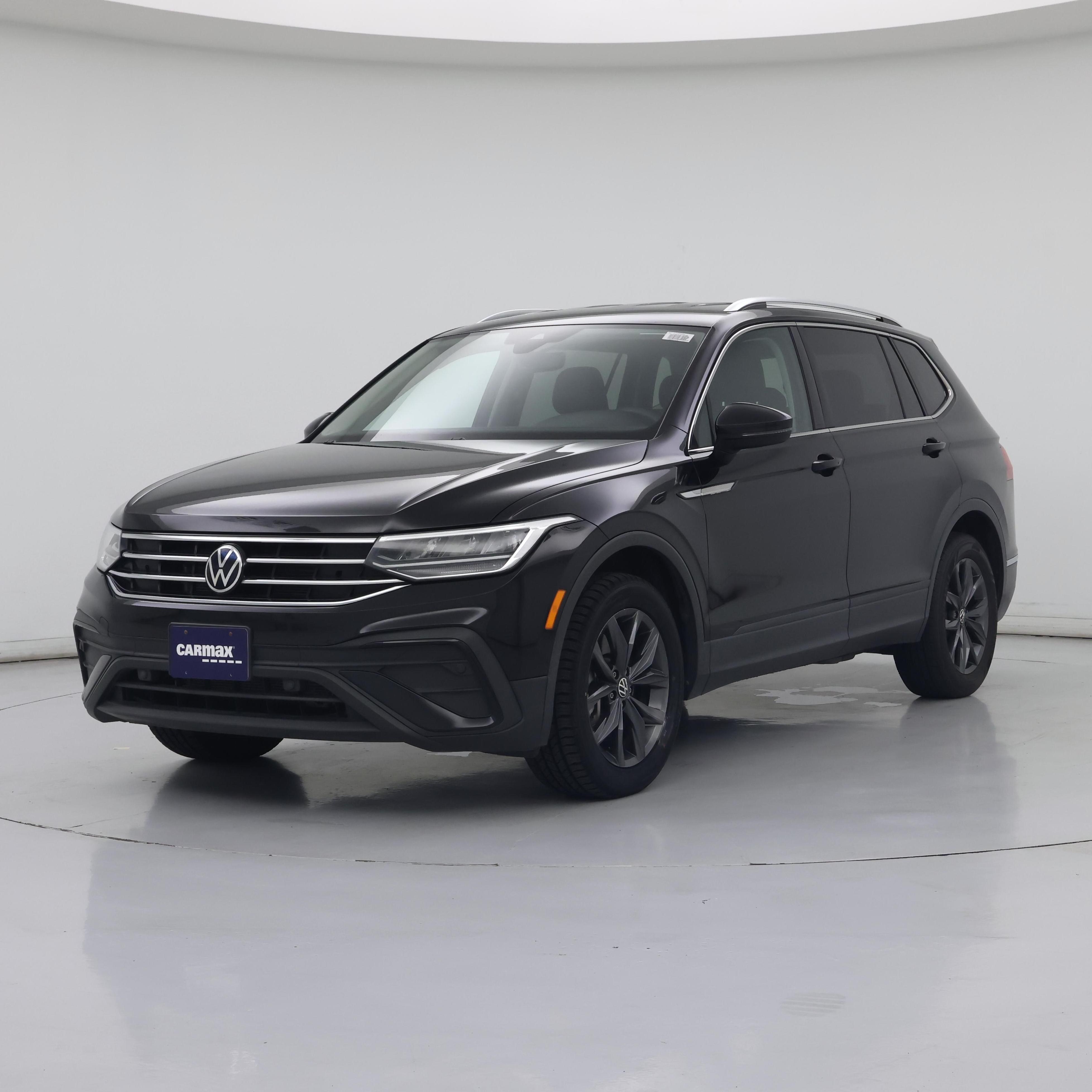 Thumbnail: 2022 Volkswagen Tiguan - 4