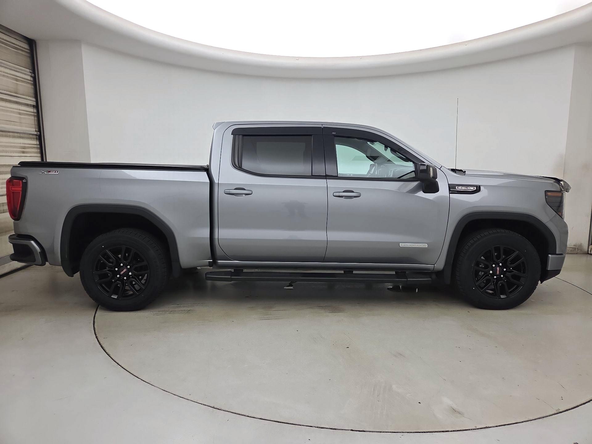 Thumbnail: 2023 GMC Sierra 1500 - 4