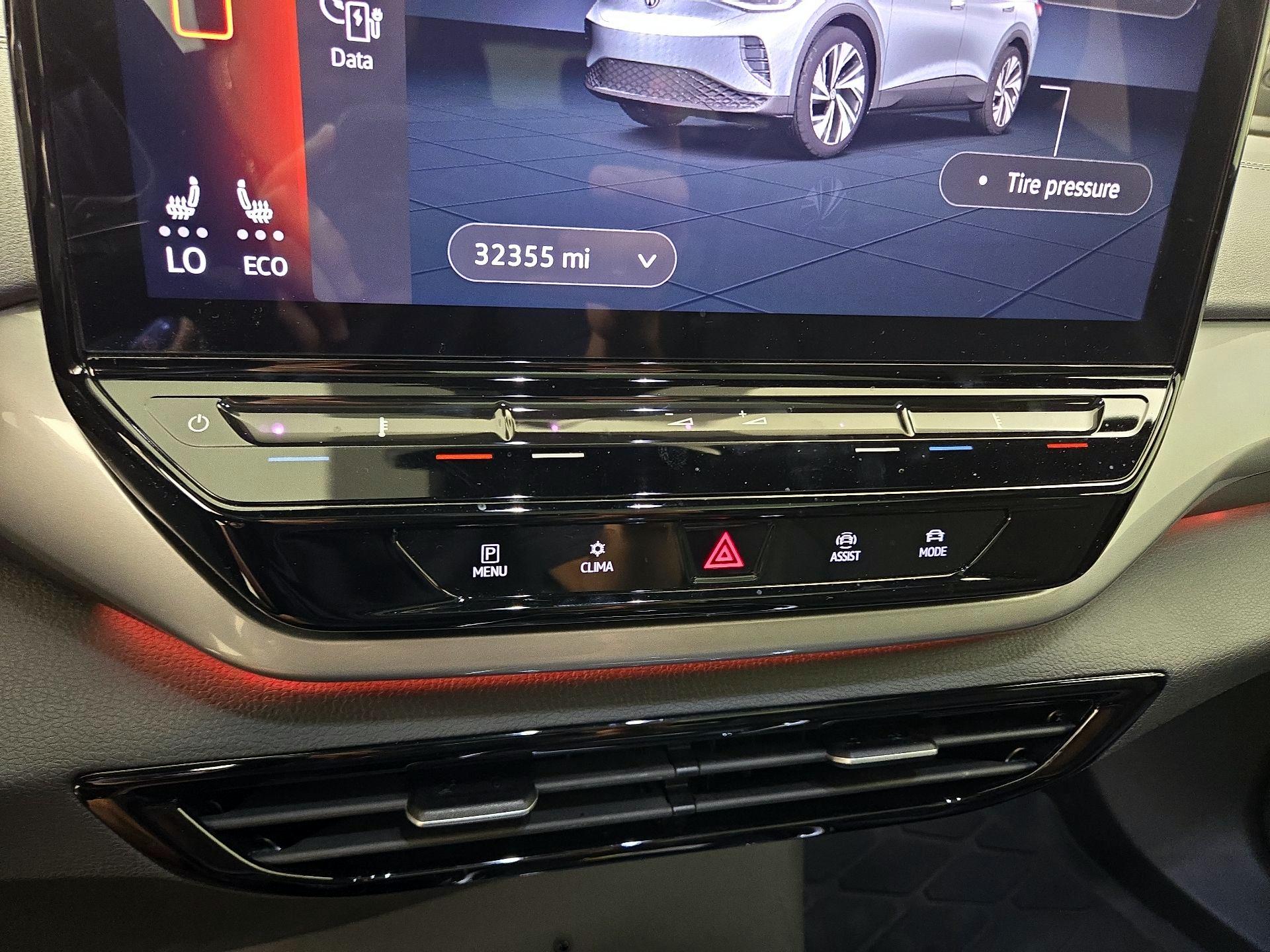 Thumbnail: 2023 Volkswagen ID.4 - 17