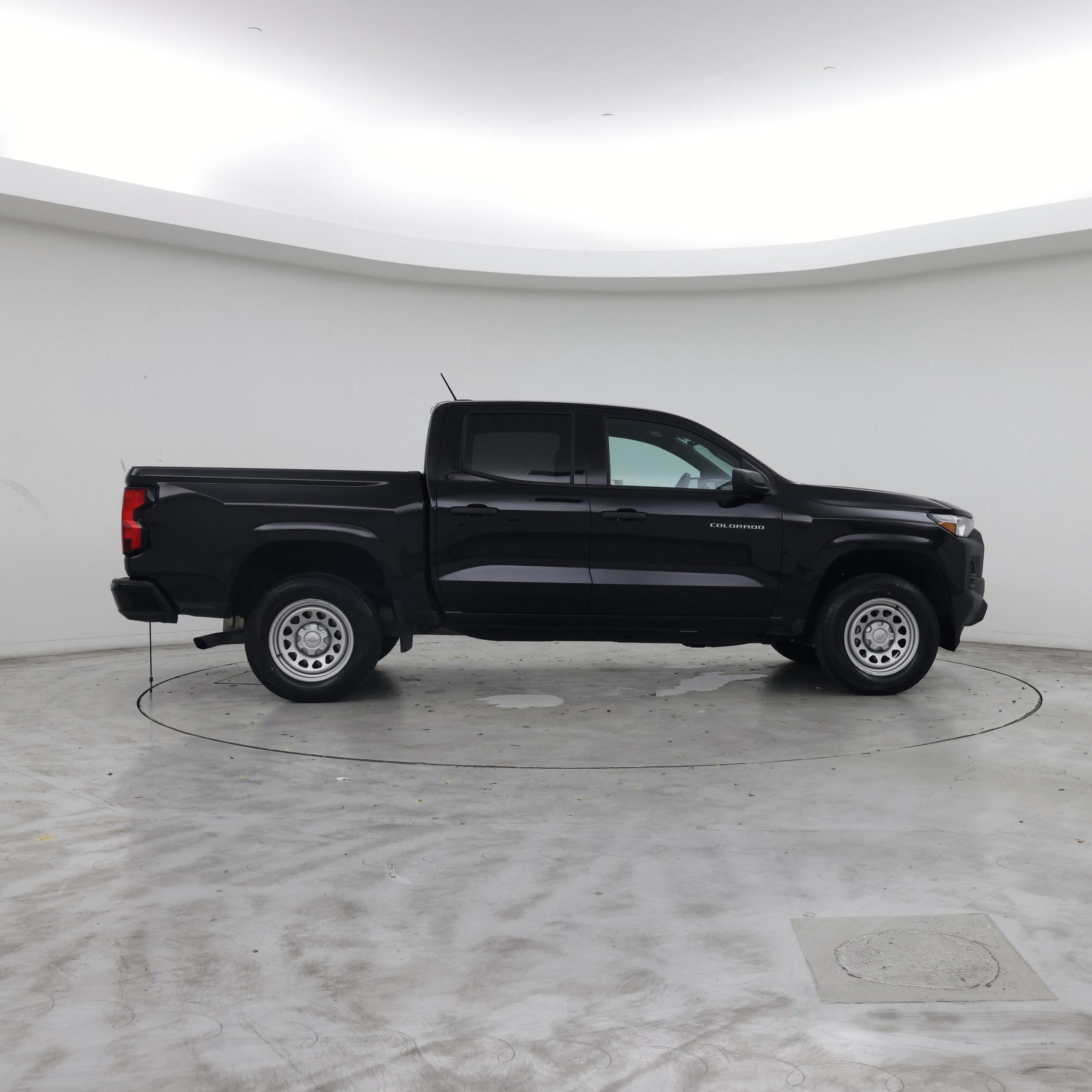 Thumbnail: 2023 Chevrolet Colorado - 7