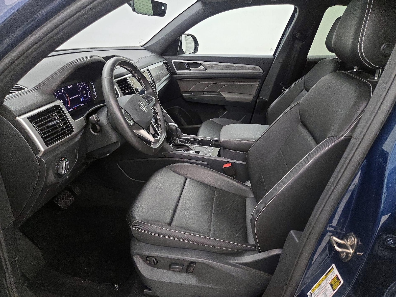 2023 Volkswagen Atlas Cross Sport SE w/Tech - Photo 12