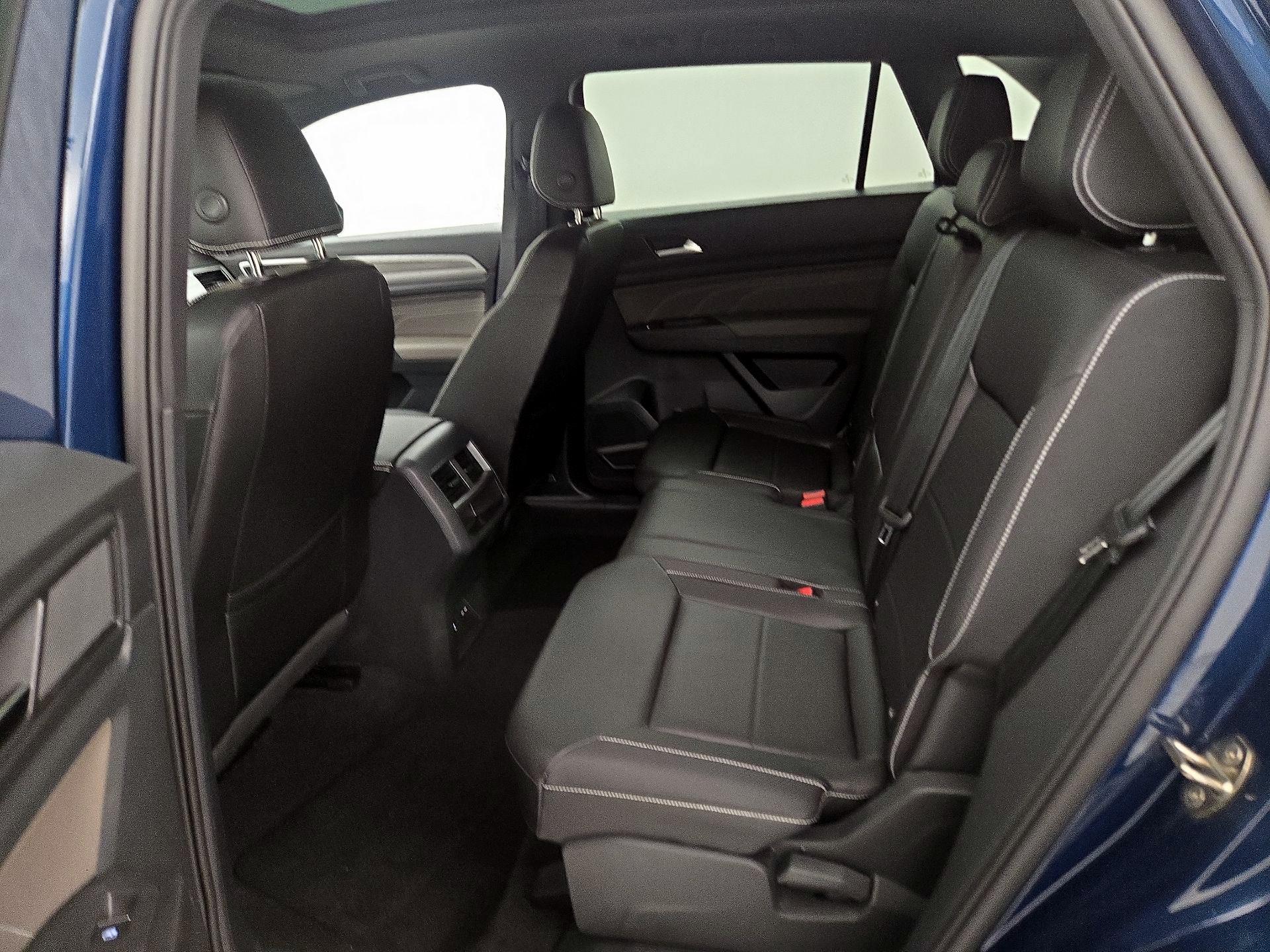 Thumbnail: 2023 Volkswagen Atlas - 20