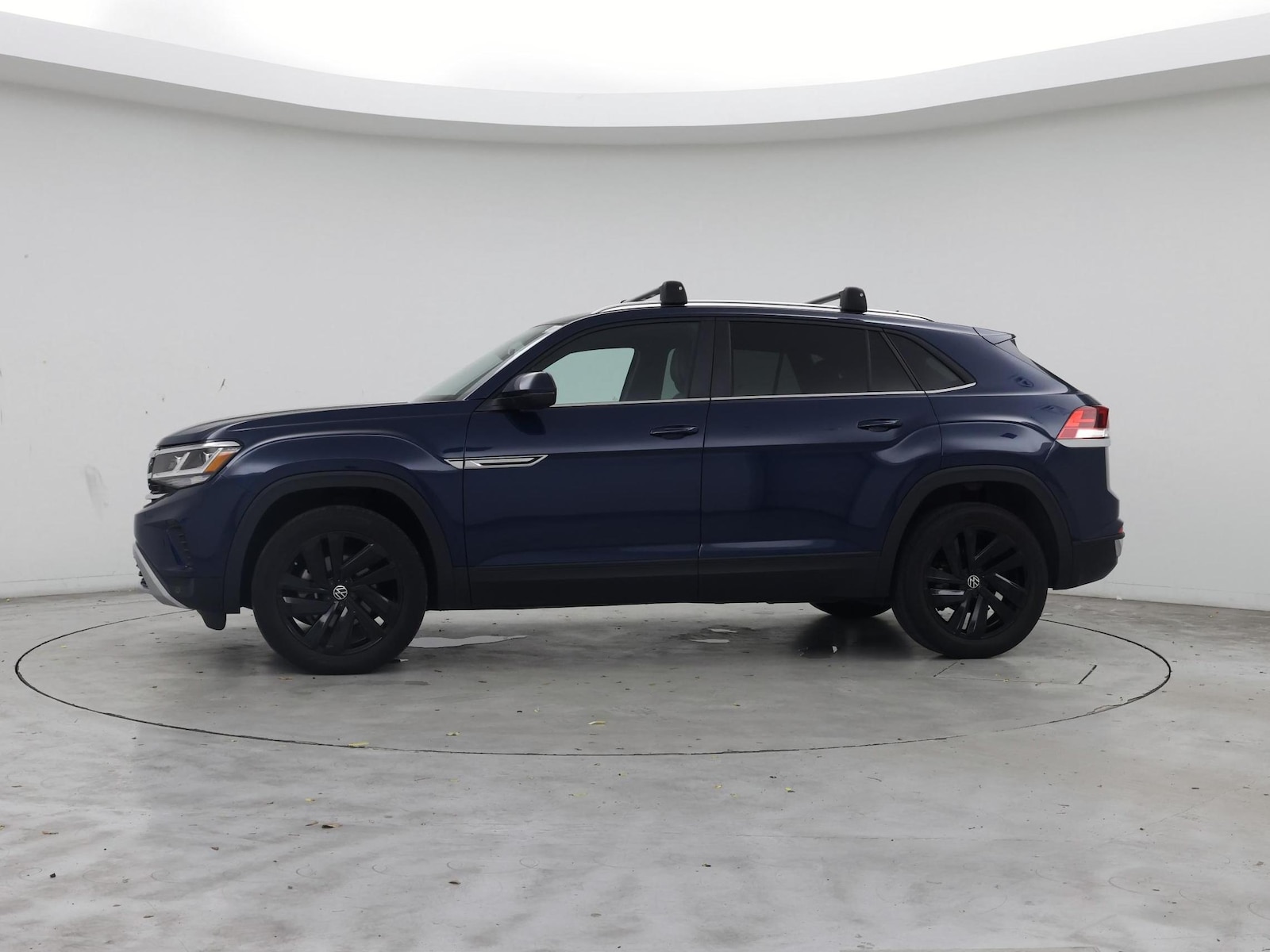 2023 Volkswagen Atlas Cross Sport SE w/Tech - Photo 4