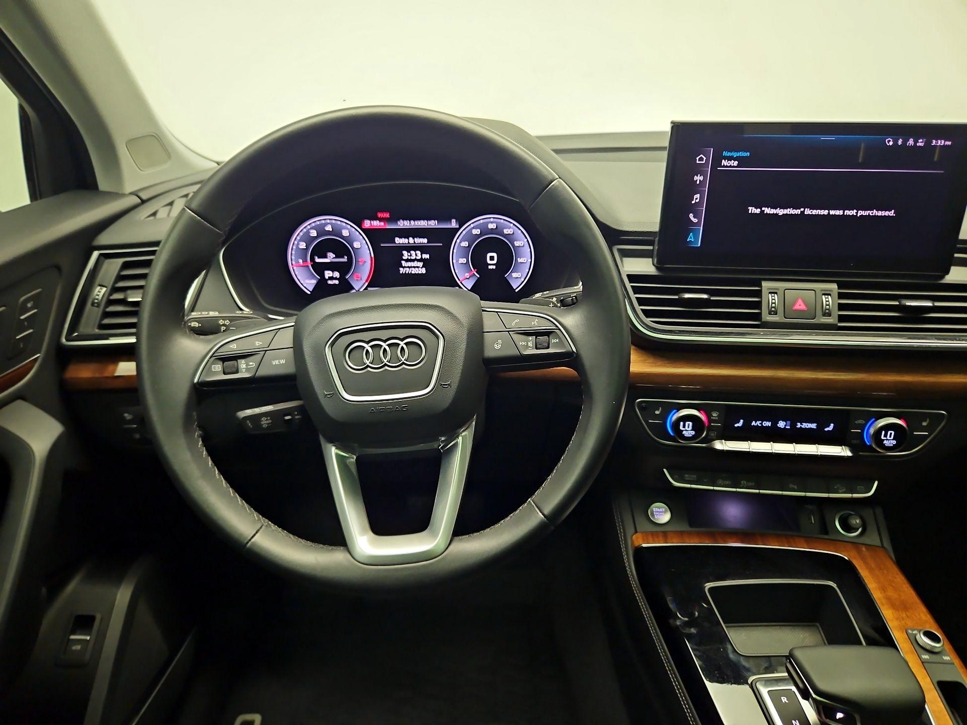 Thumbnail: 2023 Audi Q5 - 10