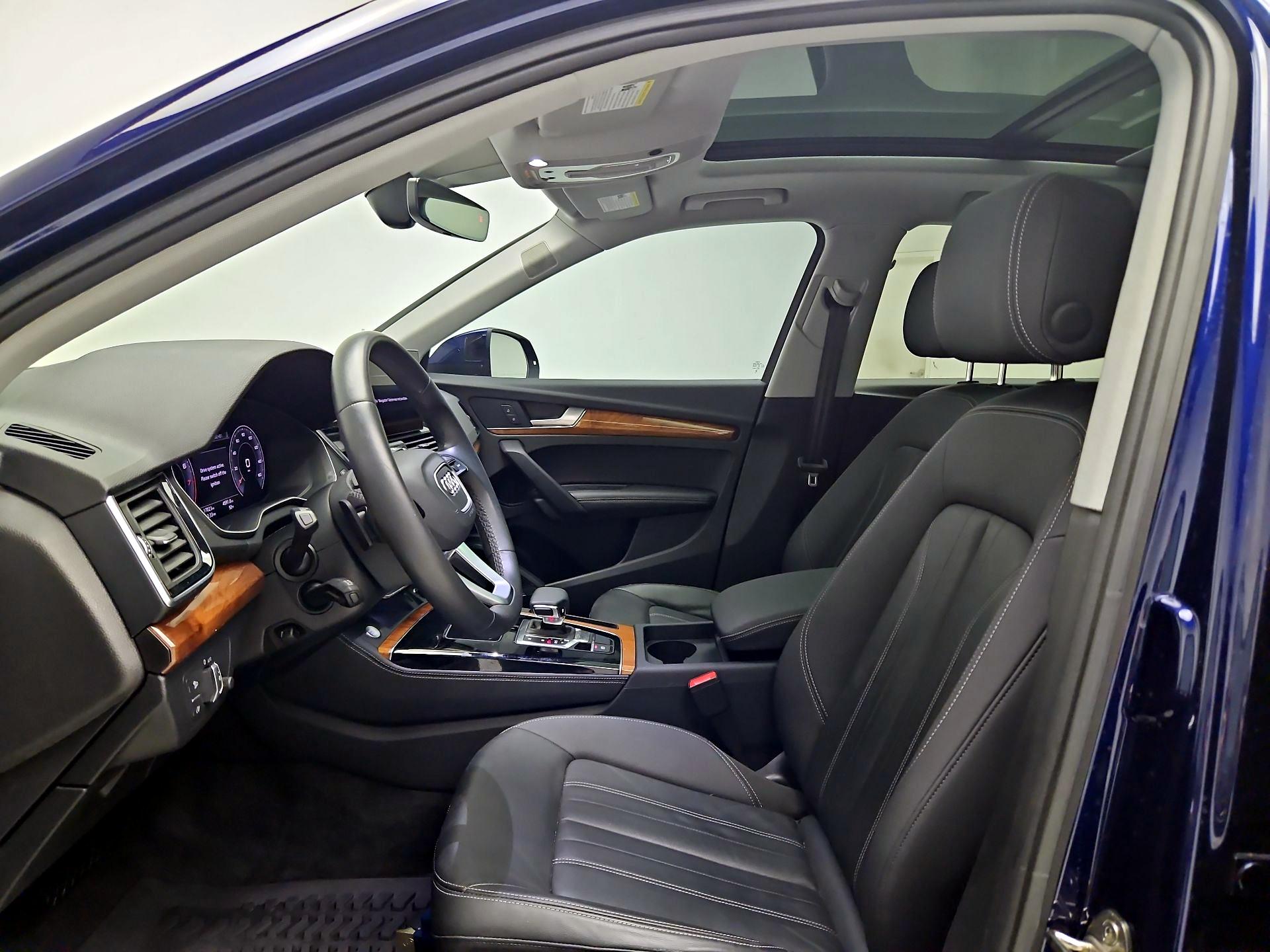 Thumbnail: 2023 Audi Q5 - 11