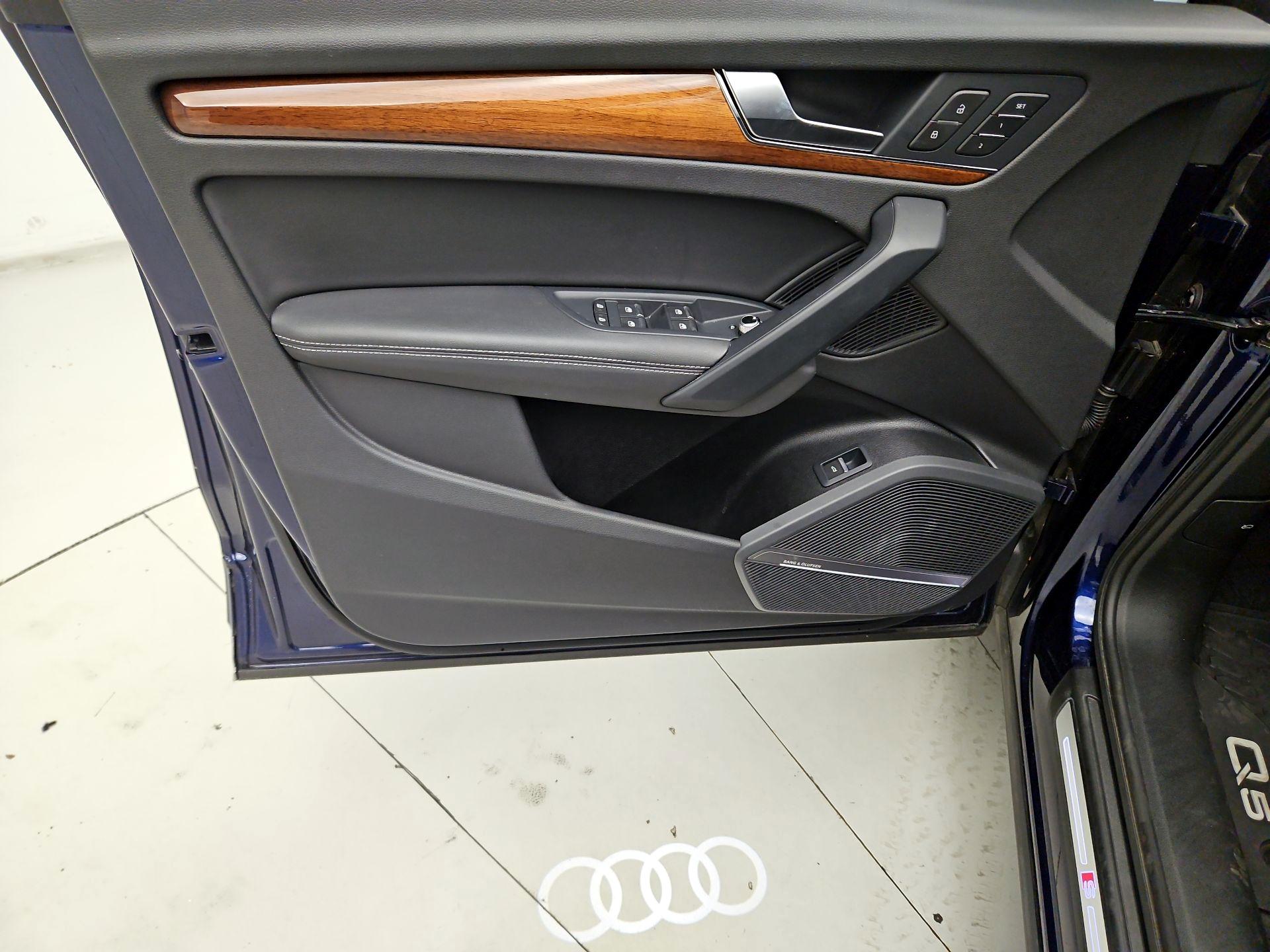 Thumbnail: 2023 Audi Q5 - 12