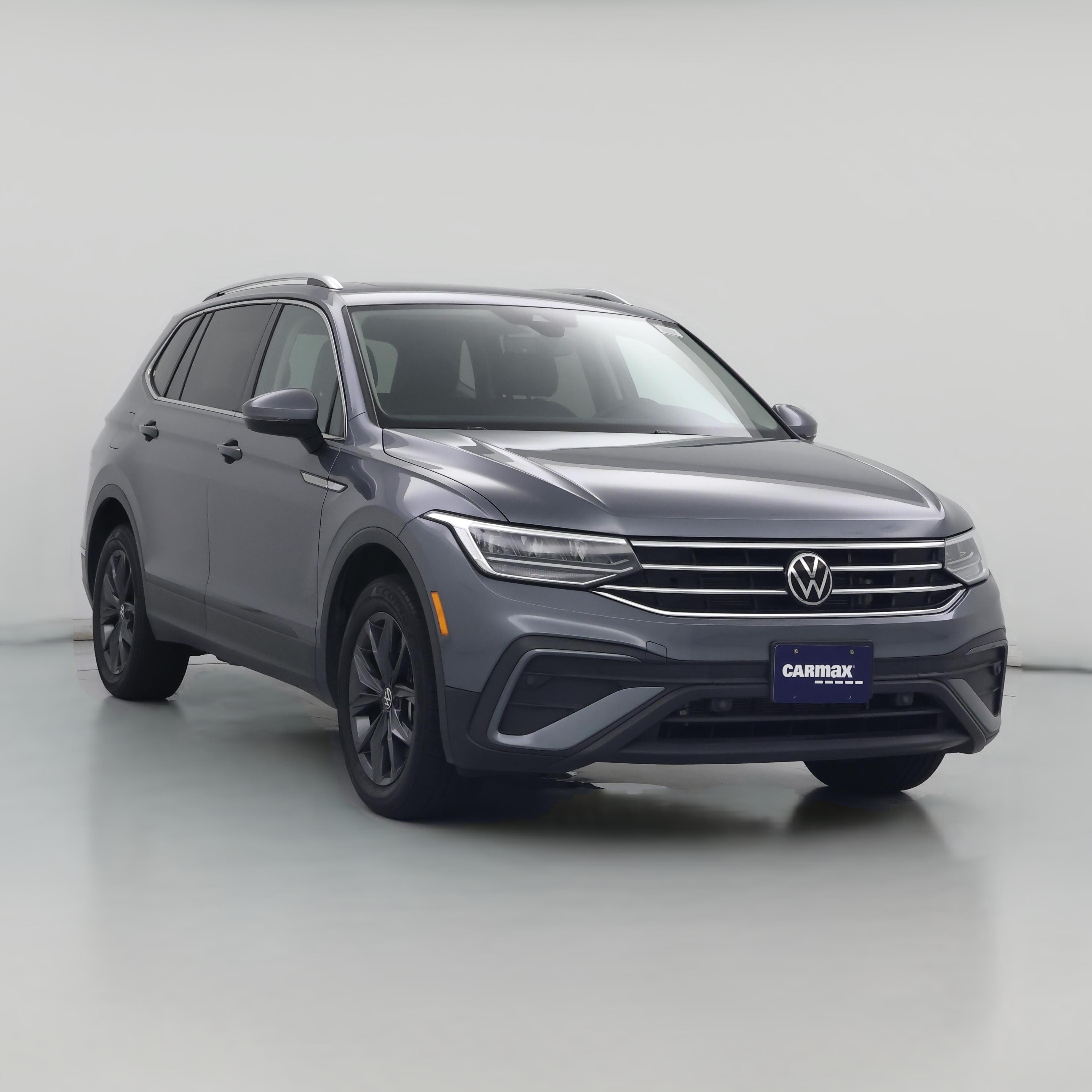 Thumbnail: 2023 Volkswagen Tiguan - 1