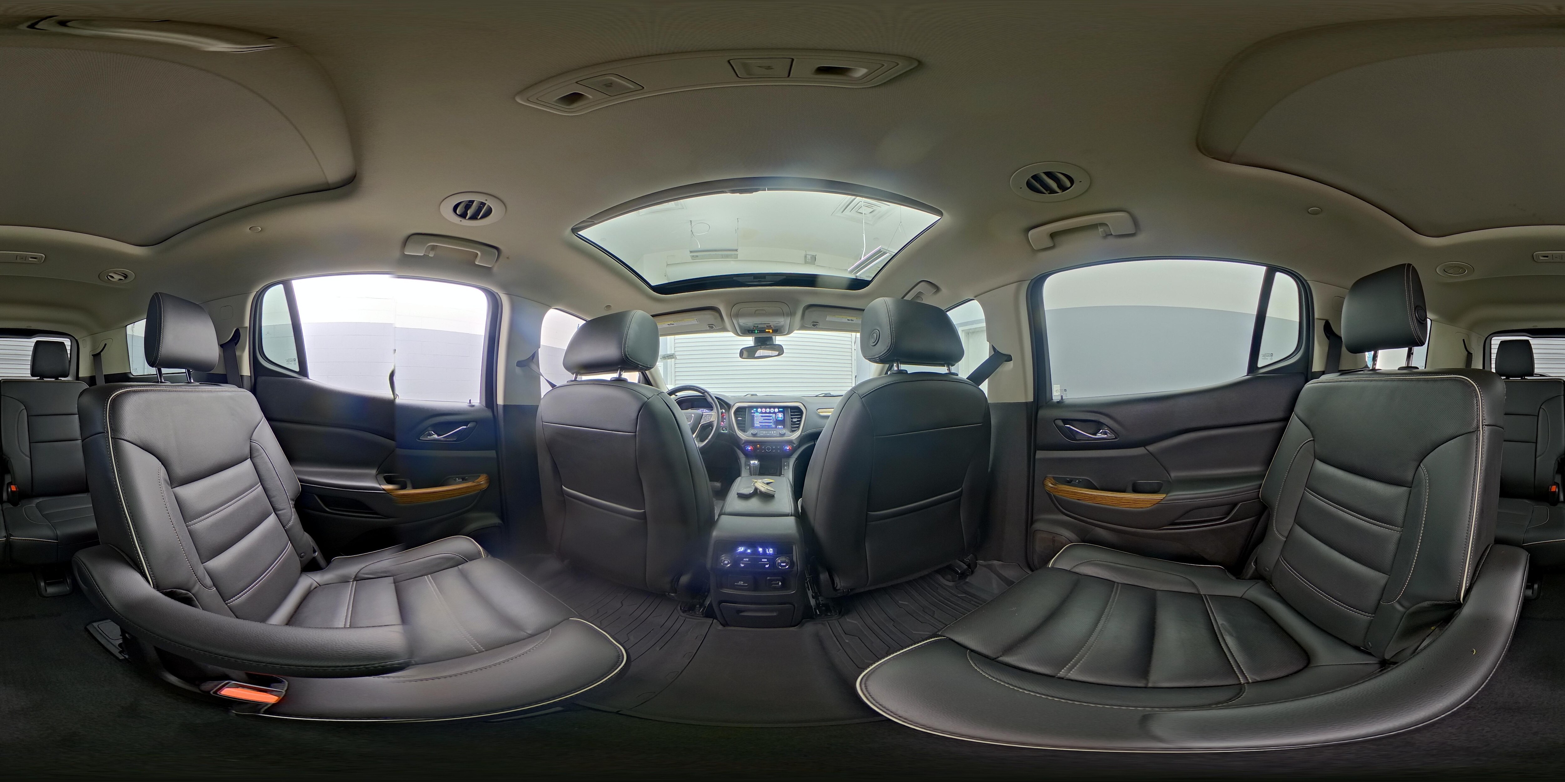 2017 GMC Acadia Denali - Photo 26