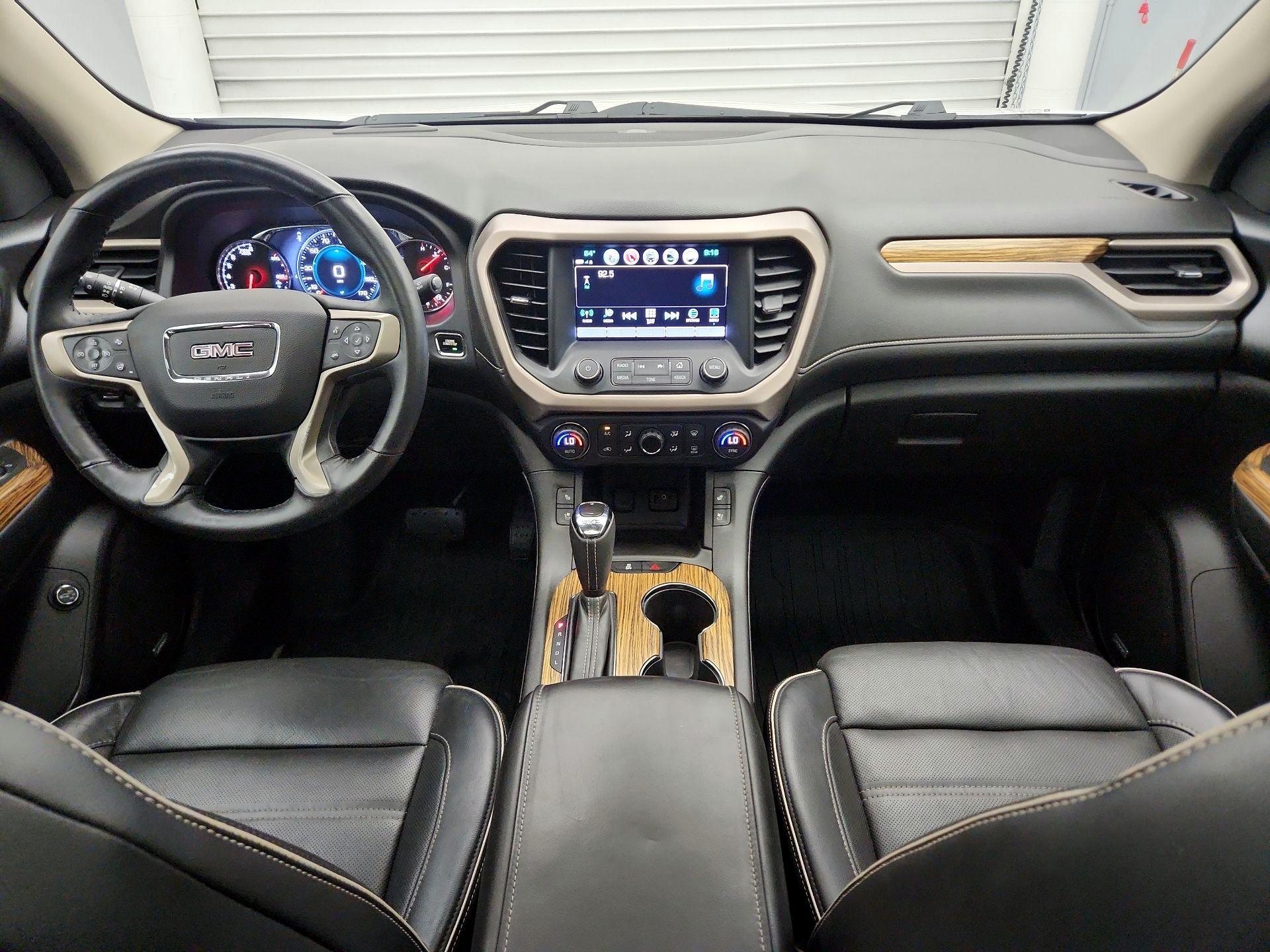 Thumbnail: 2017 GMC Acadia - 9