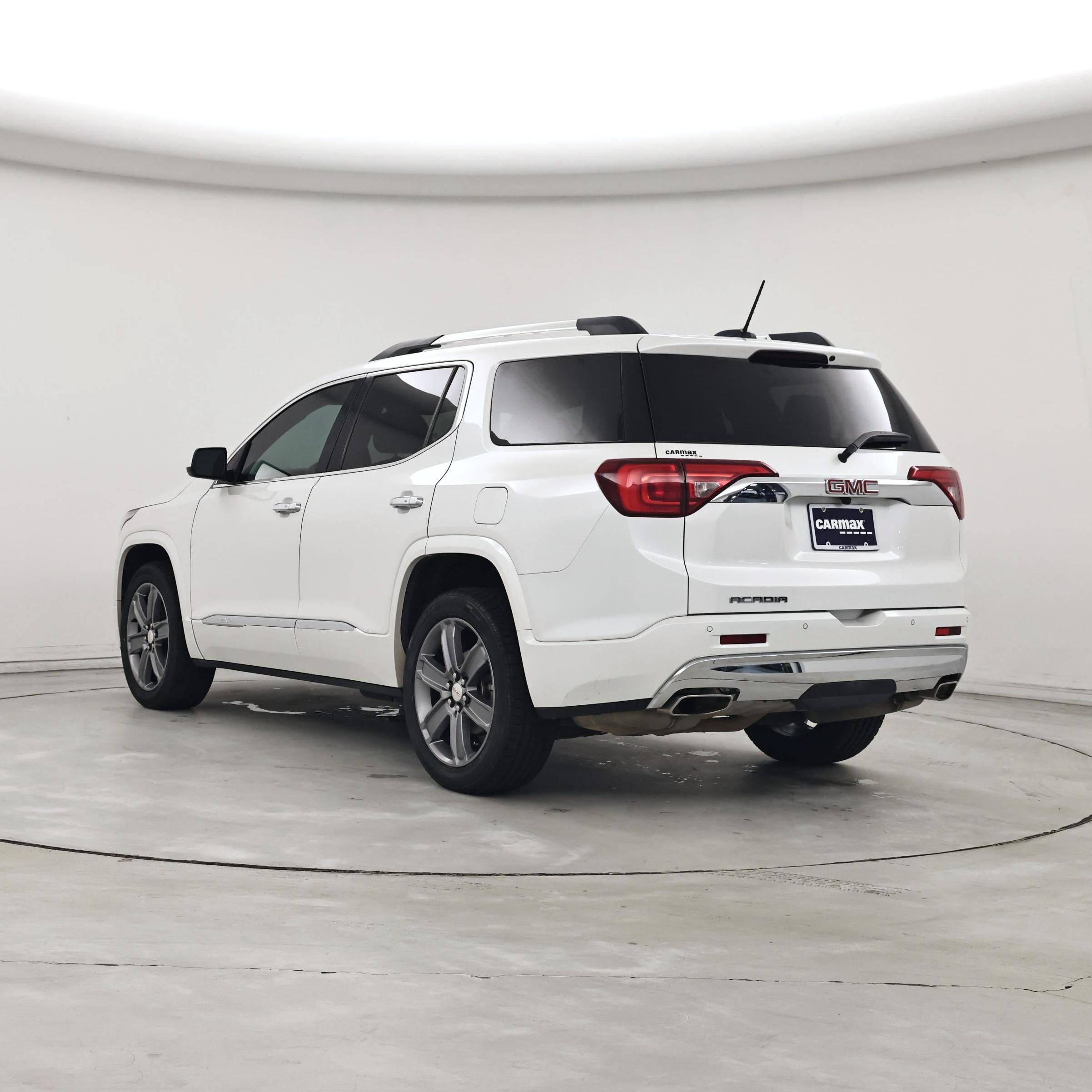 Thumbnail: 2017 GMC Acadia - 2