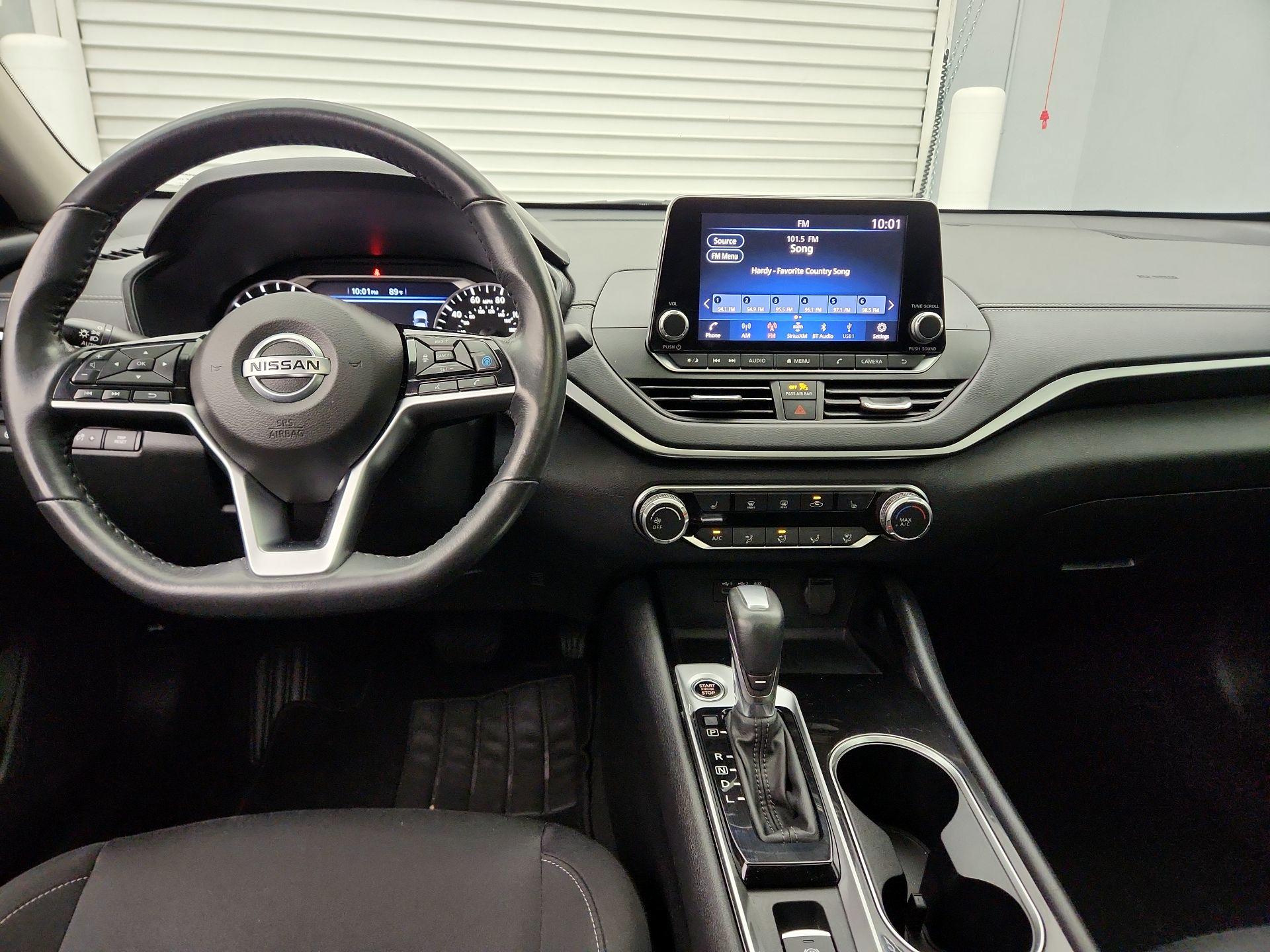 Thumbnail: 2022 Nissan Altima - 9