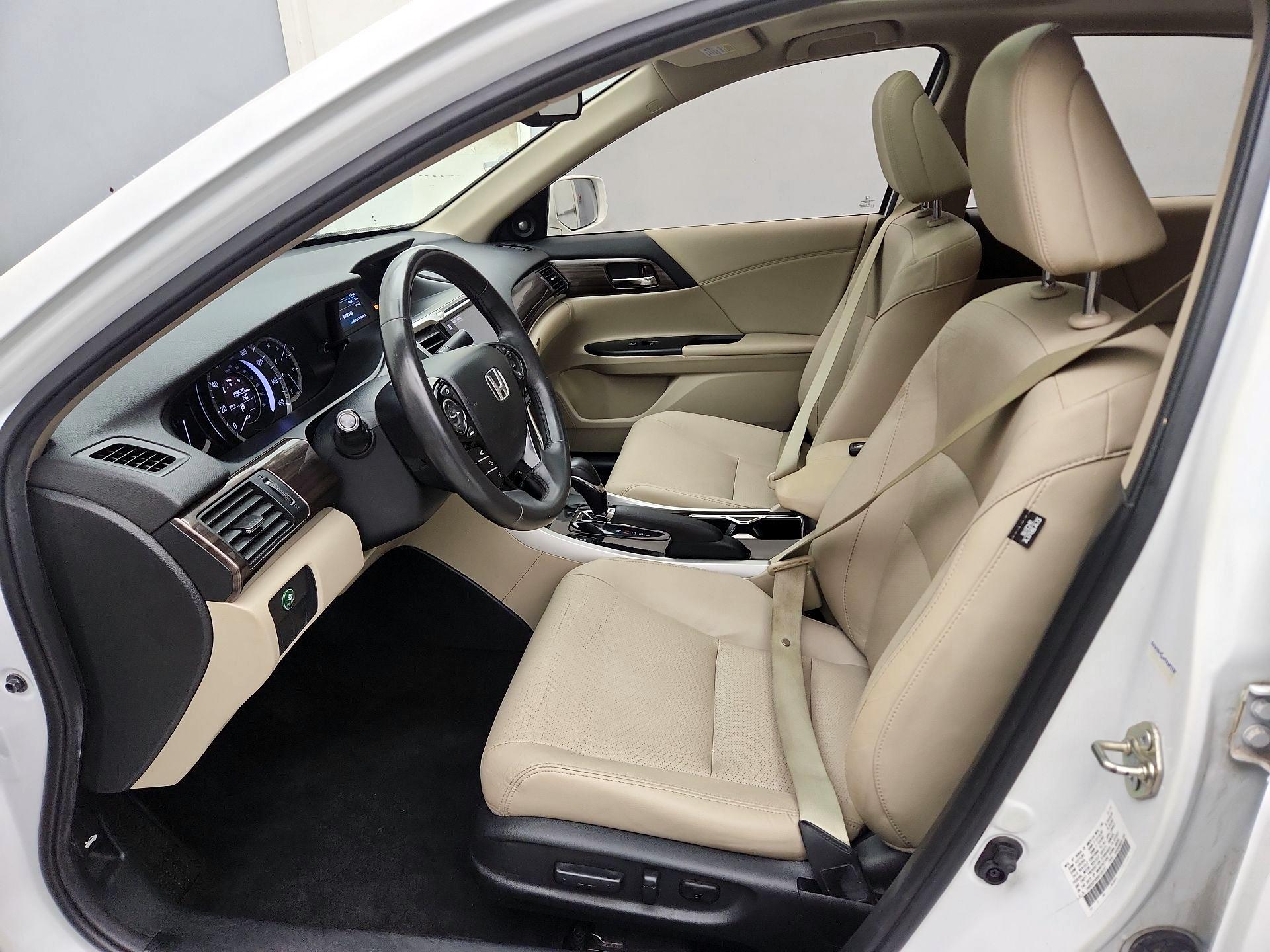 Thumbnail: 2016 Honda Accord - 11