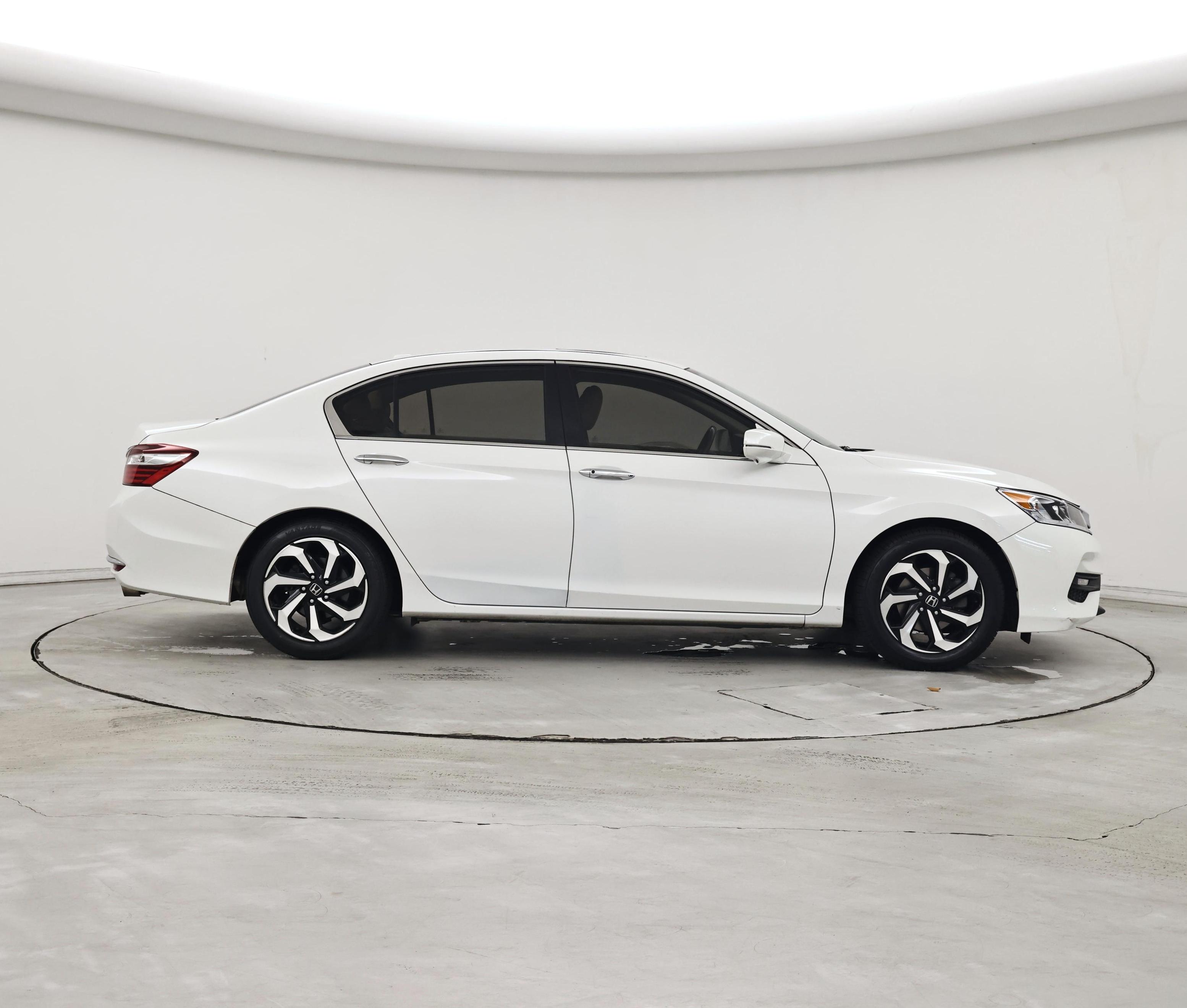 Thumbnail: 2016 Honda Accord - 7