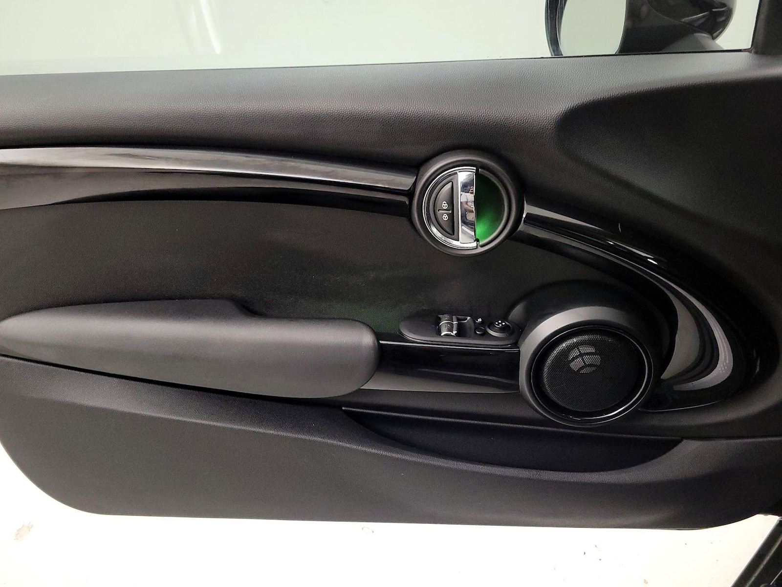 2016 MINI Cooper S - Photo 13