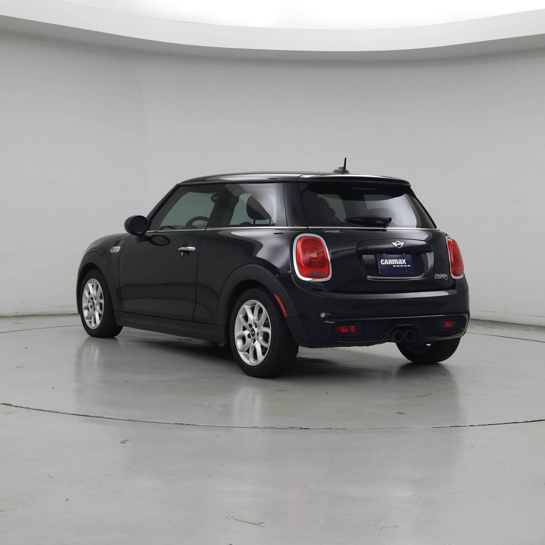 Thumbnail: 2016 MINI Cooper Hardtop - 2