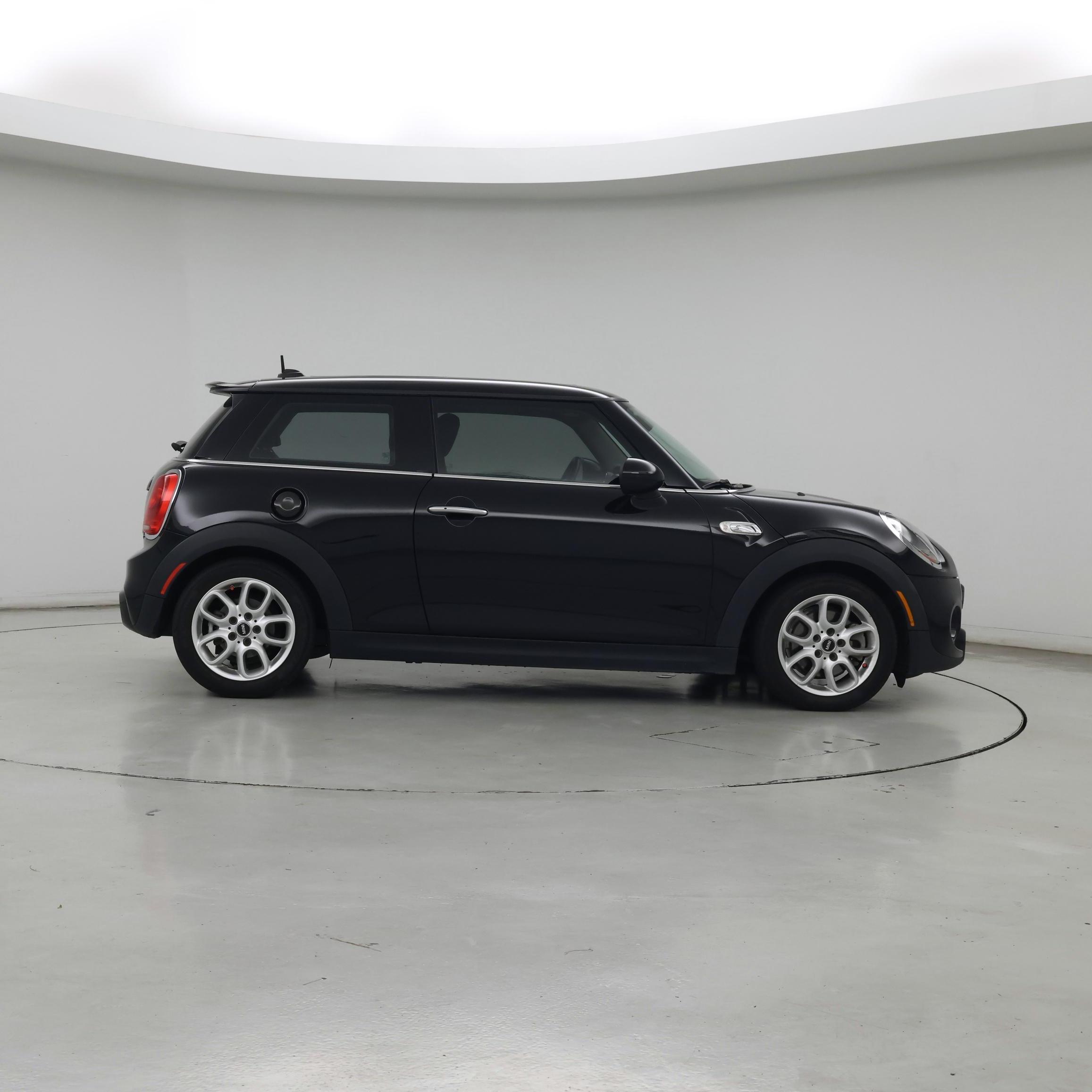 Thumbnail: 2016 MINI Cooper Hardtop - 7