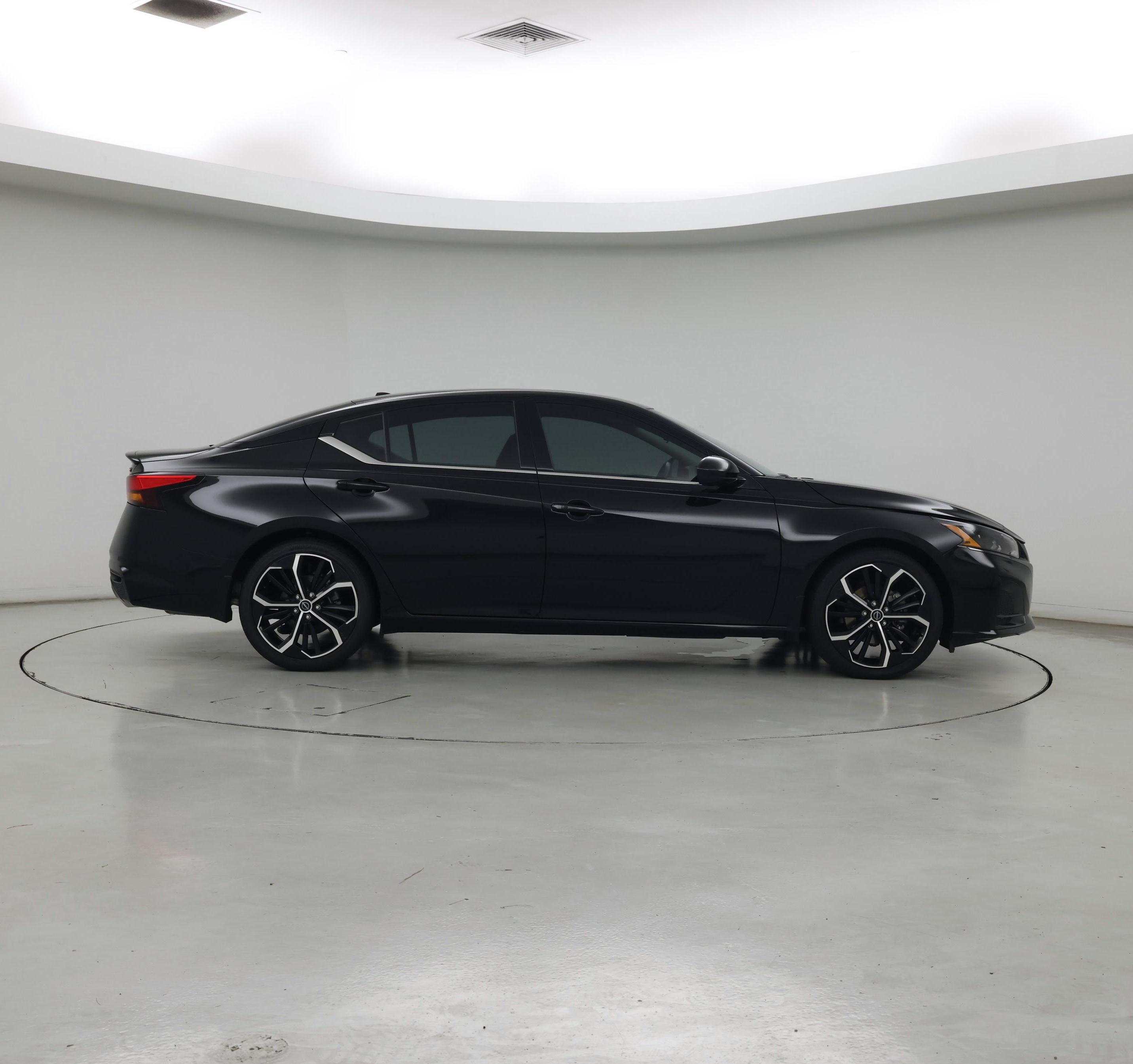 Thumbnail: 2023 Nissan Altima - 7