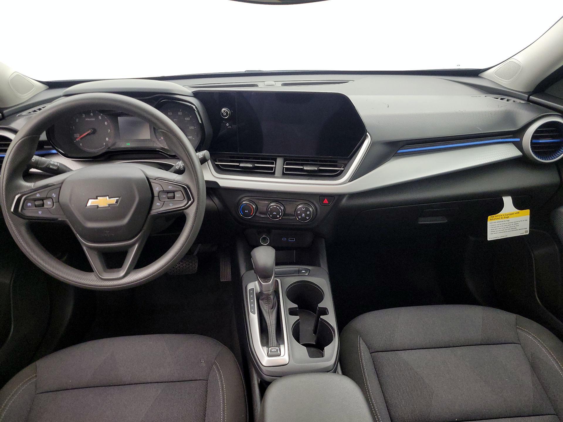 Thumbnail: 2025 Chevrolet Trax - 9