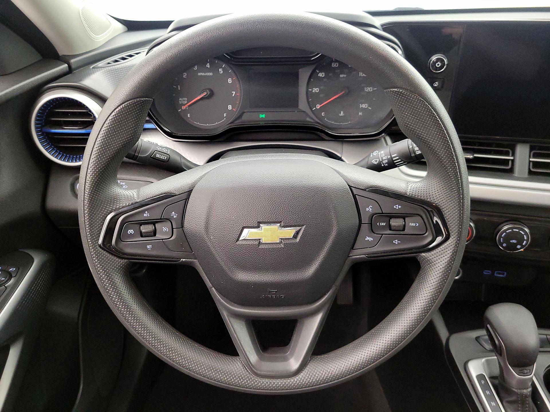 Thumbnail: 2025 Chevrolet Trax - 10