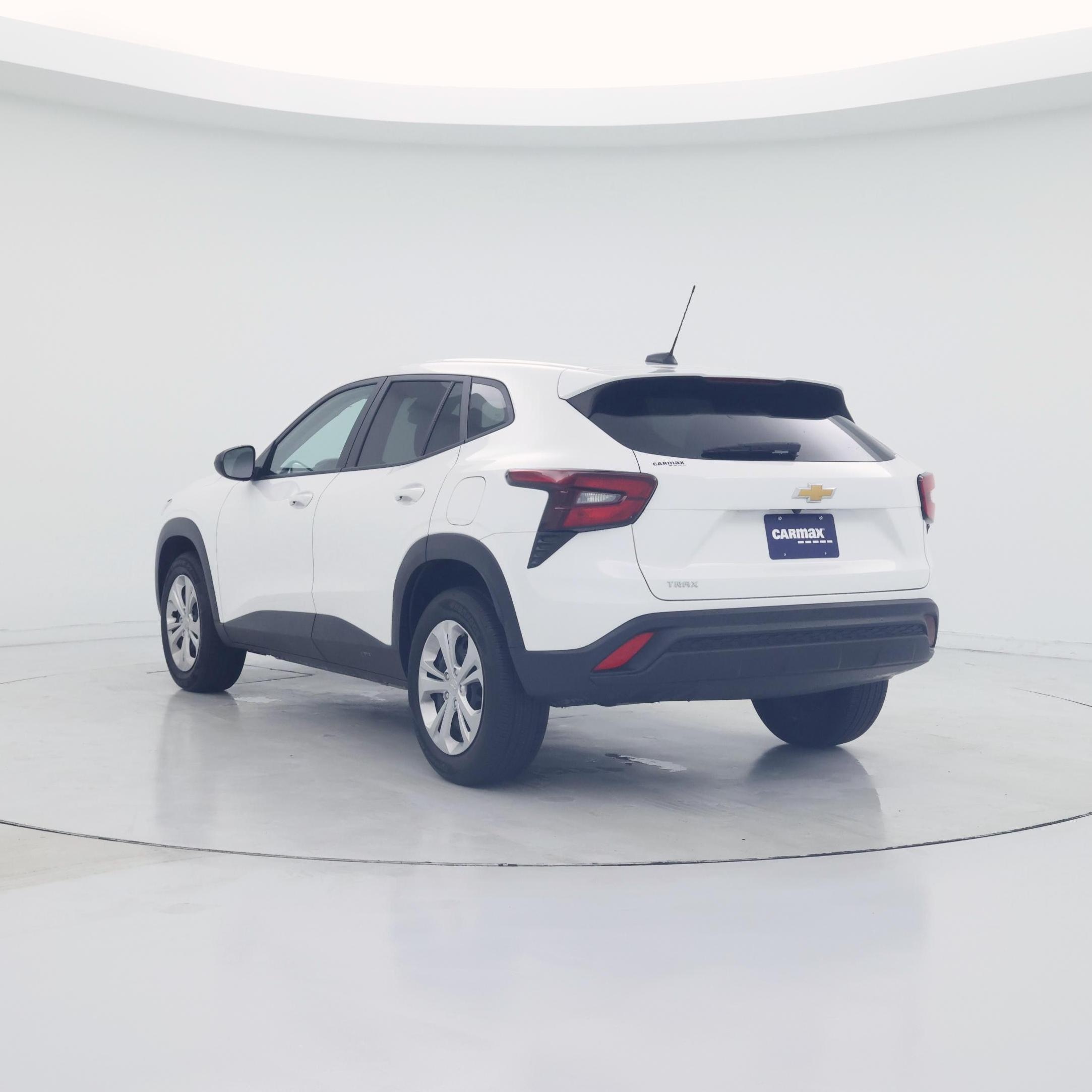 Thumbnail: 2025 Chevrolet Trax - 2