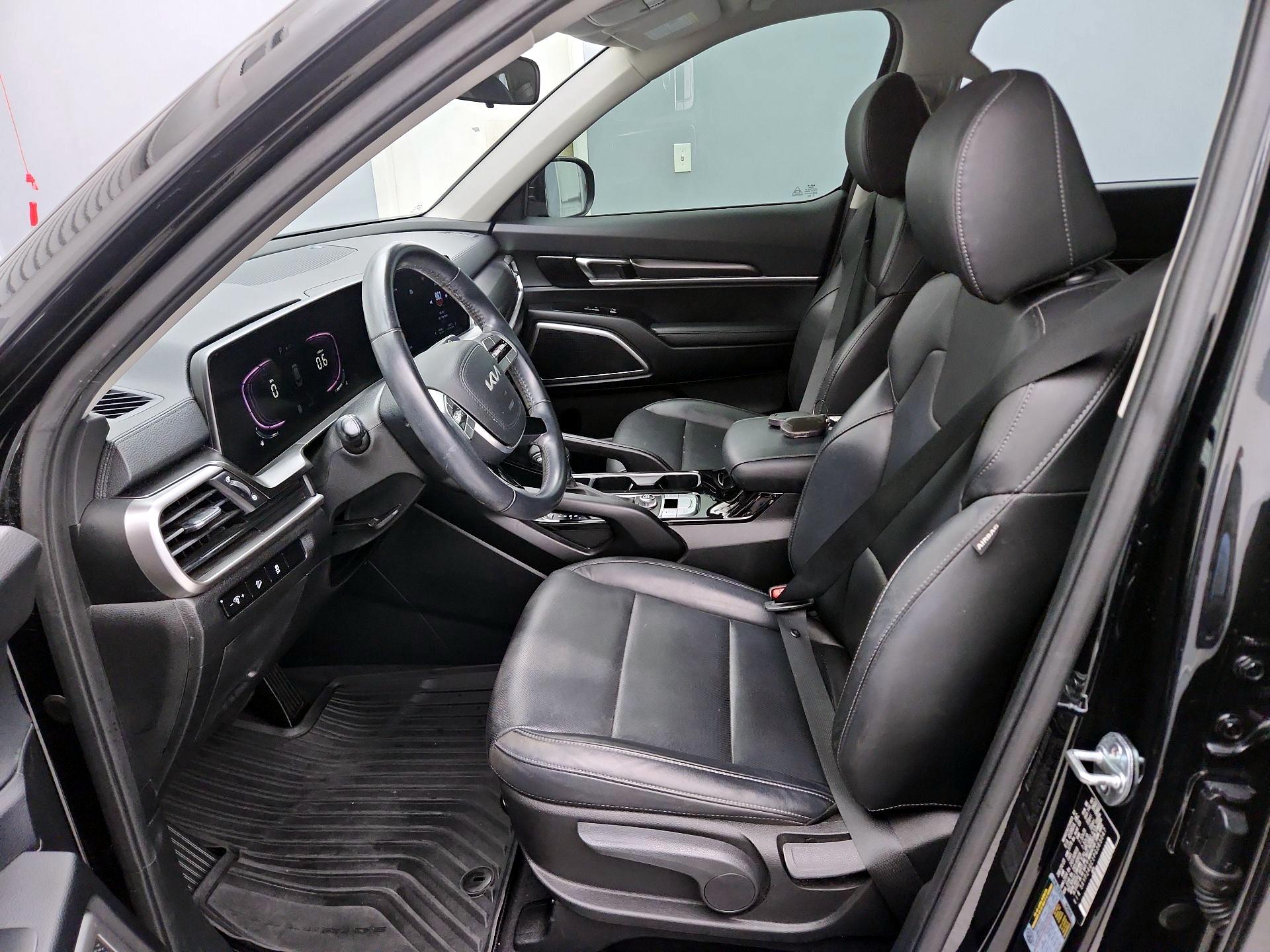 Thumbnail: 2023 Kia Telluride - 11