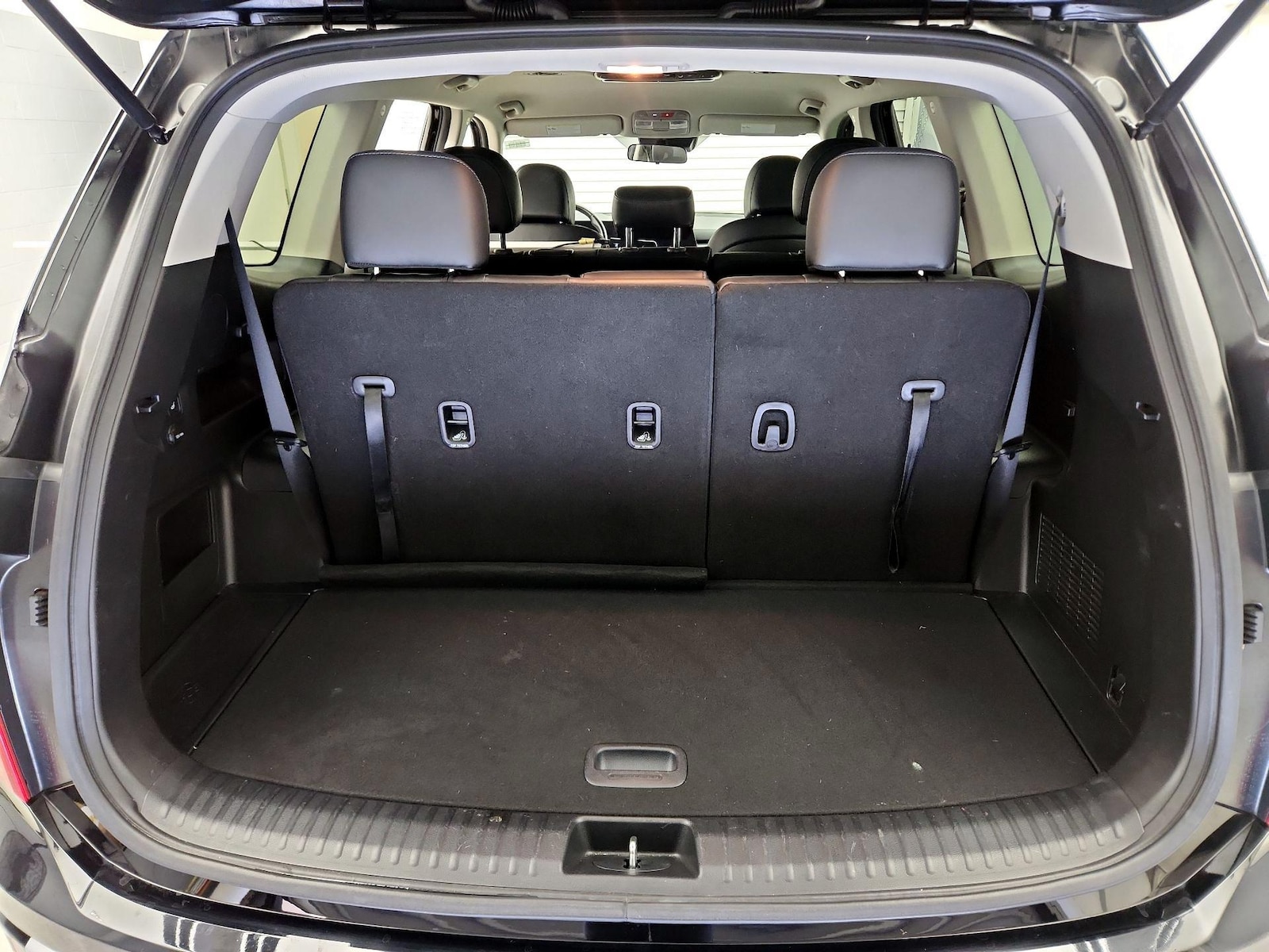 2023 Kia Telluride LX - Photo 22