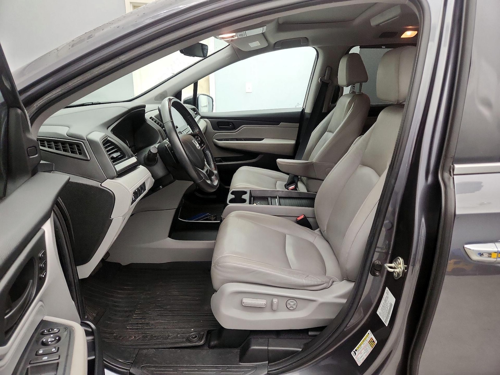 2019 Honda Odyssey EX-L - Photo 12