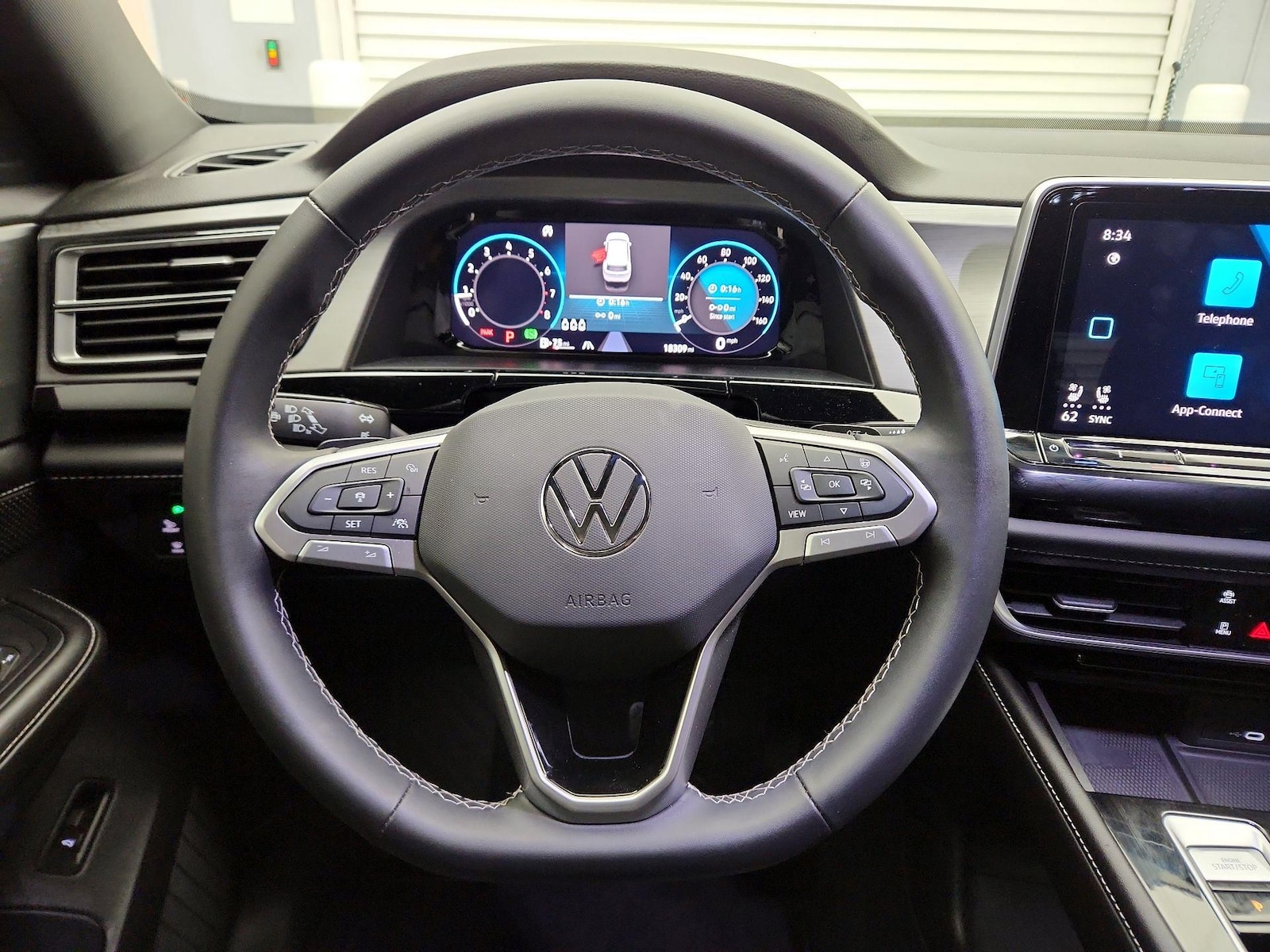 2024 Volkswagen Atlas Cross Sport SE w/Tech - Photo 11