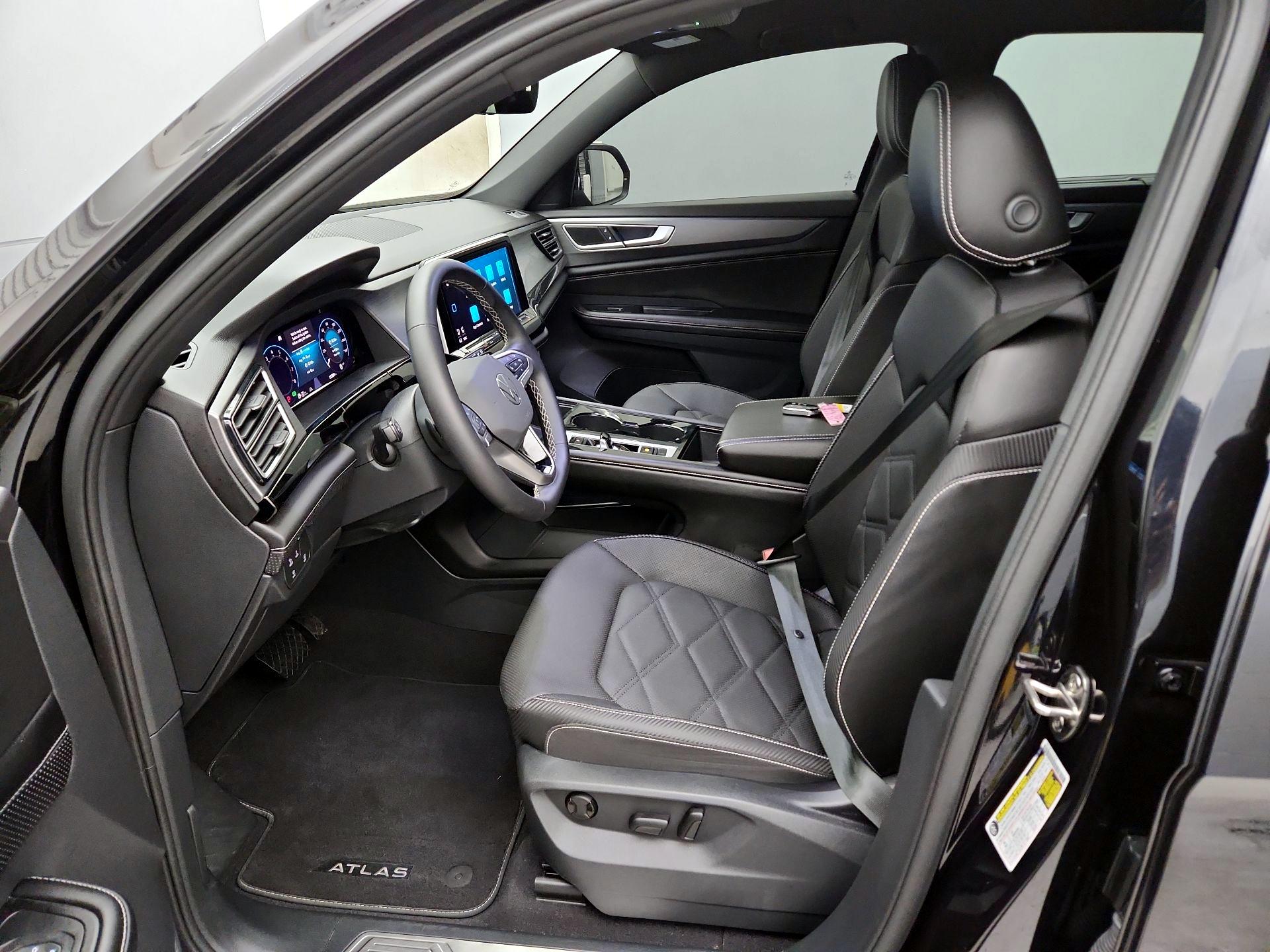 Thumbnail: 2024 Volkswagen Atlas - 11