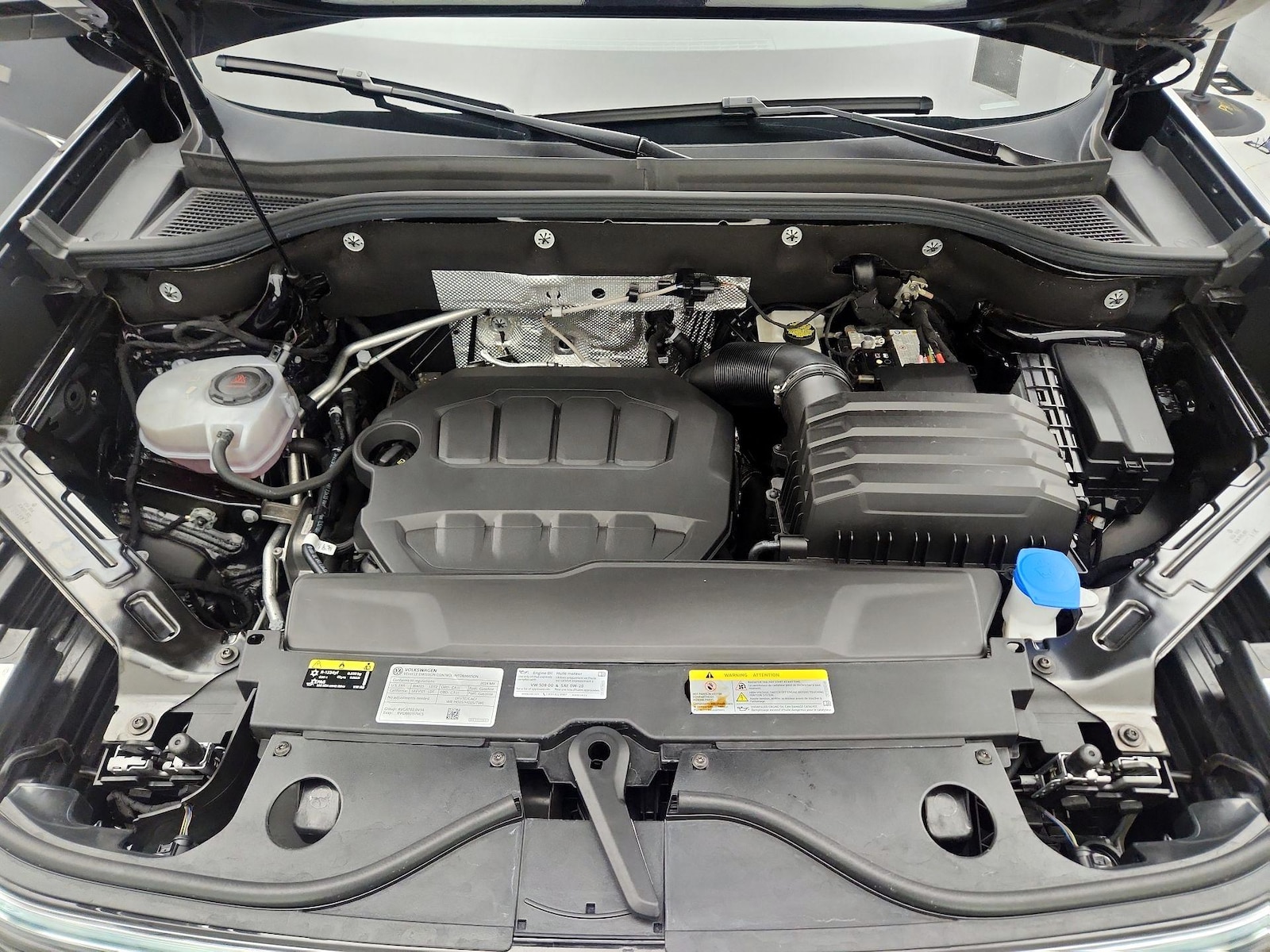2024 Volkswagen Atlas Cross Sport SE w/Tech - Photo 22