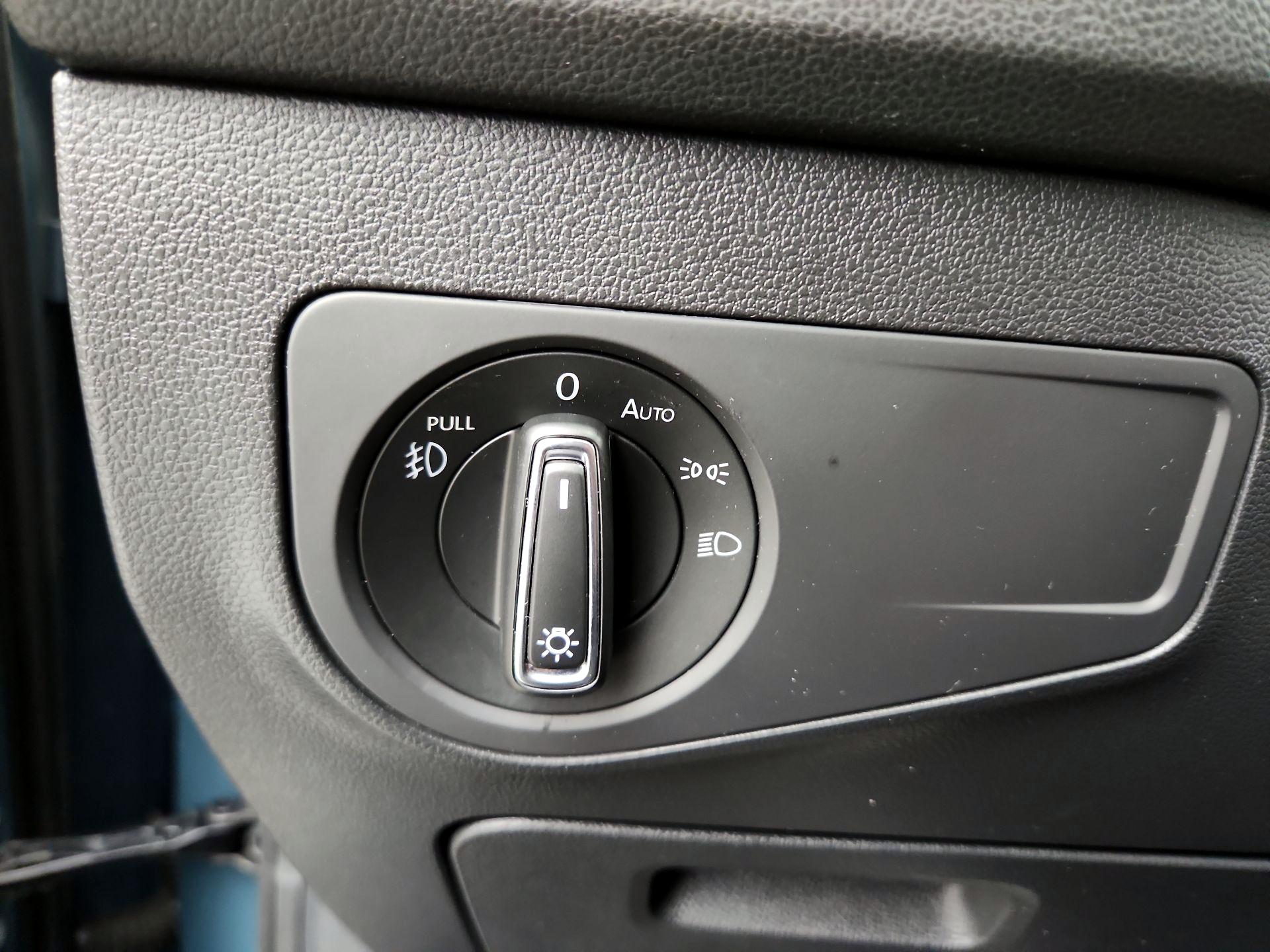 Thumbnail: 2021 Volkswagen Tiguan - 13