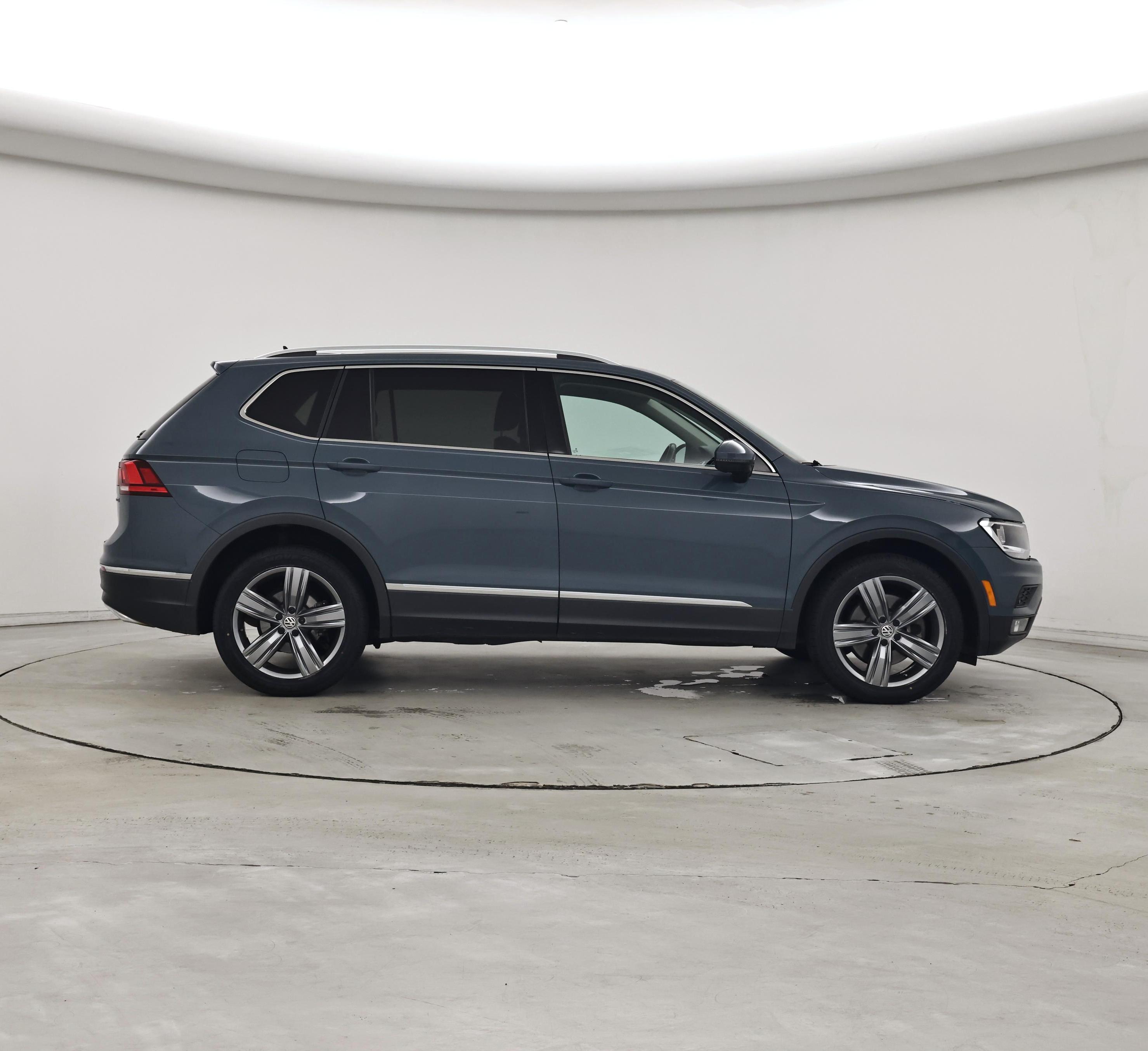 Thumbnail: 2021 Volkswagen Tiguan - 7