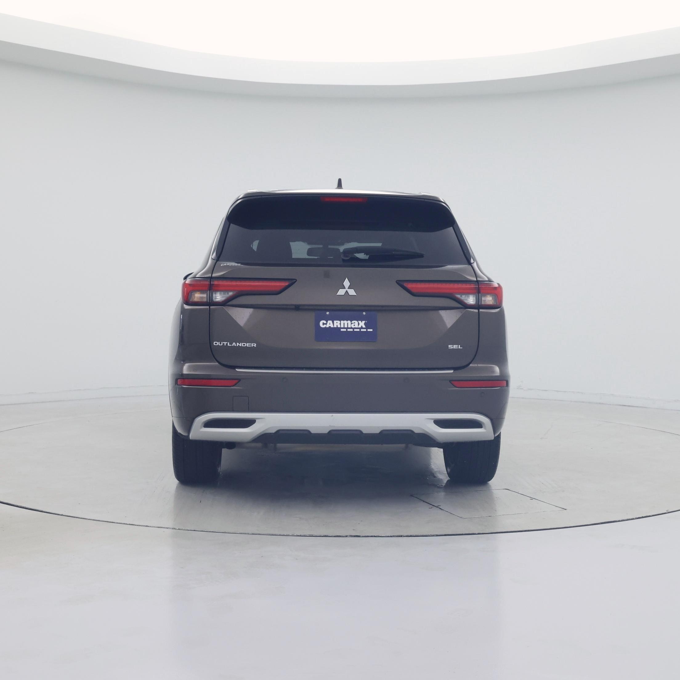 Thumbnail: 2024 Mitsubishi Outlander - 6